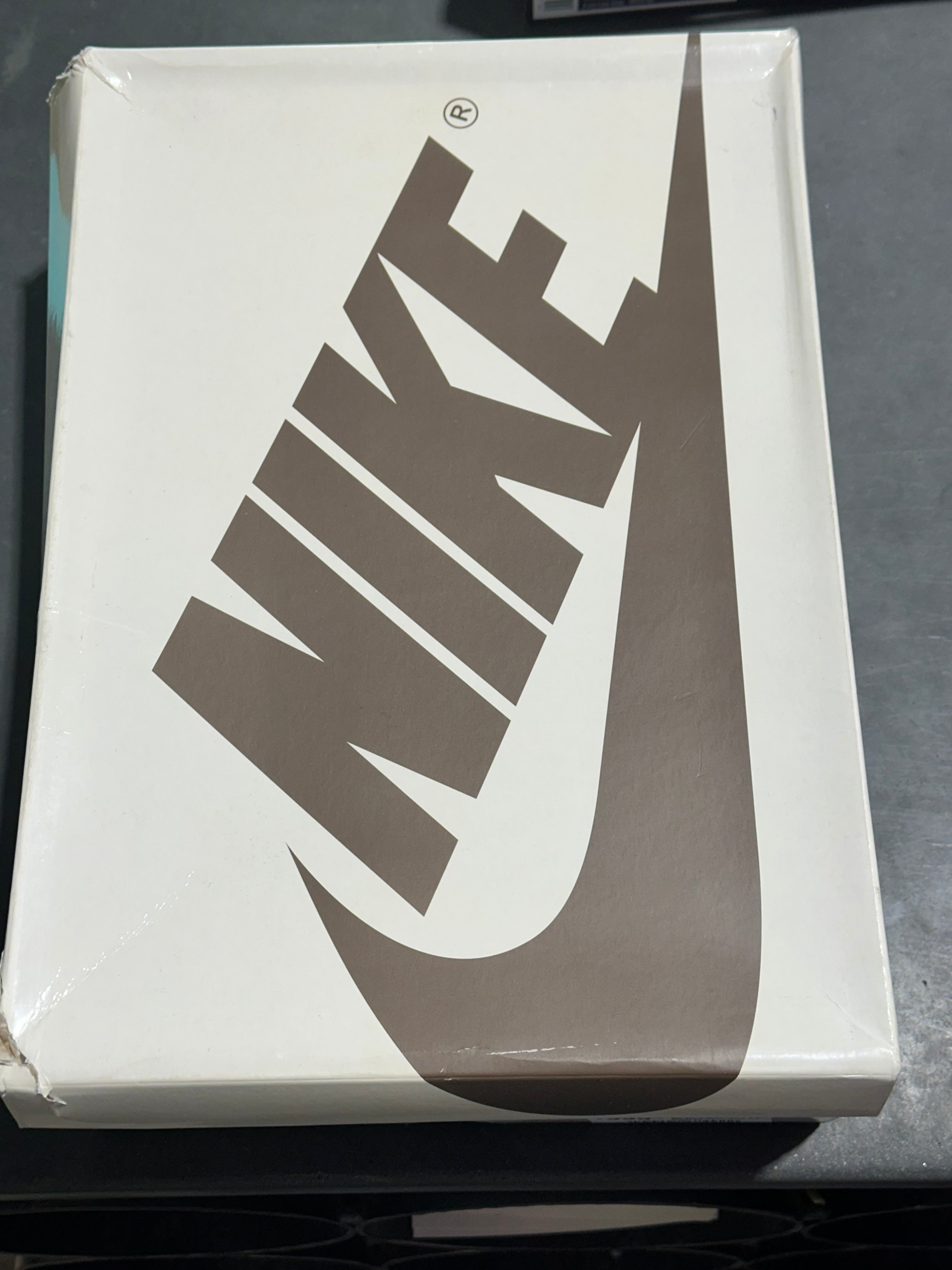 Air Jordan 1 Retro Low OG SP Travis Scott - Medium Olive Size 9.5