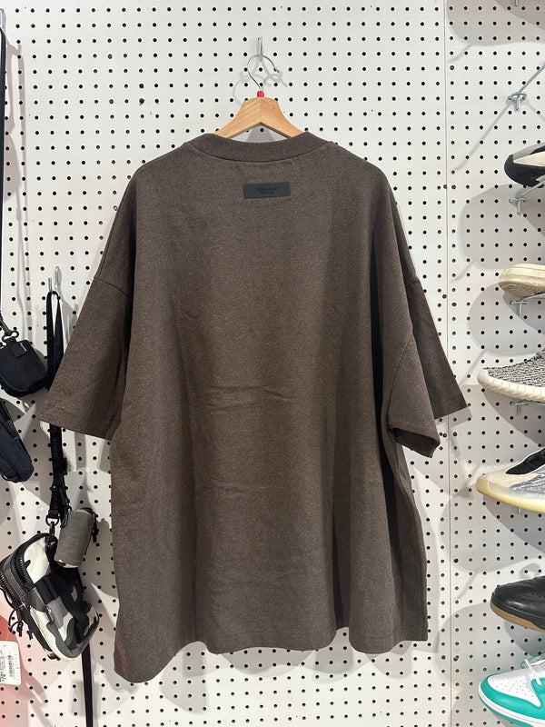 NEW FOG Essentials Tee - Brown Size Large