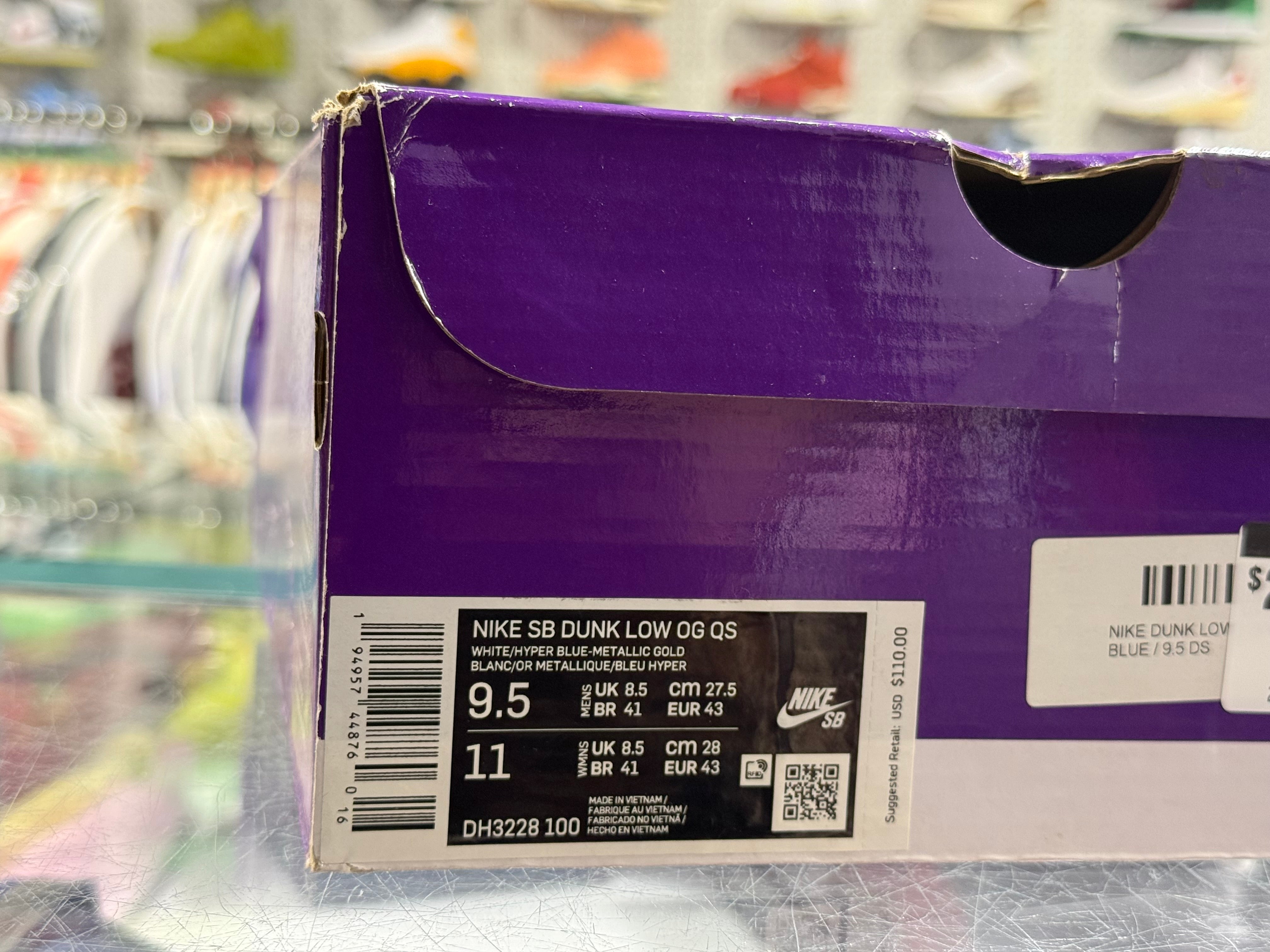 Nike SB Dunk Low - Supreme Stars/Hyper Royal Size 9.5