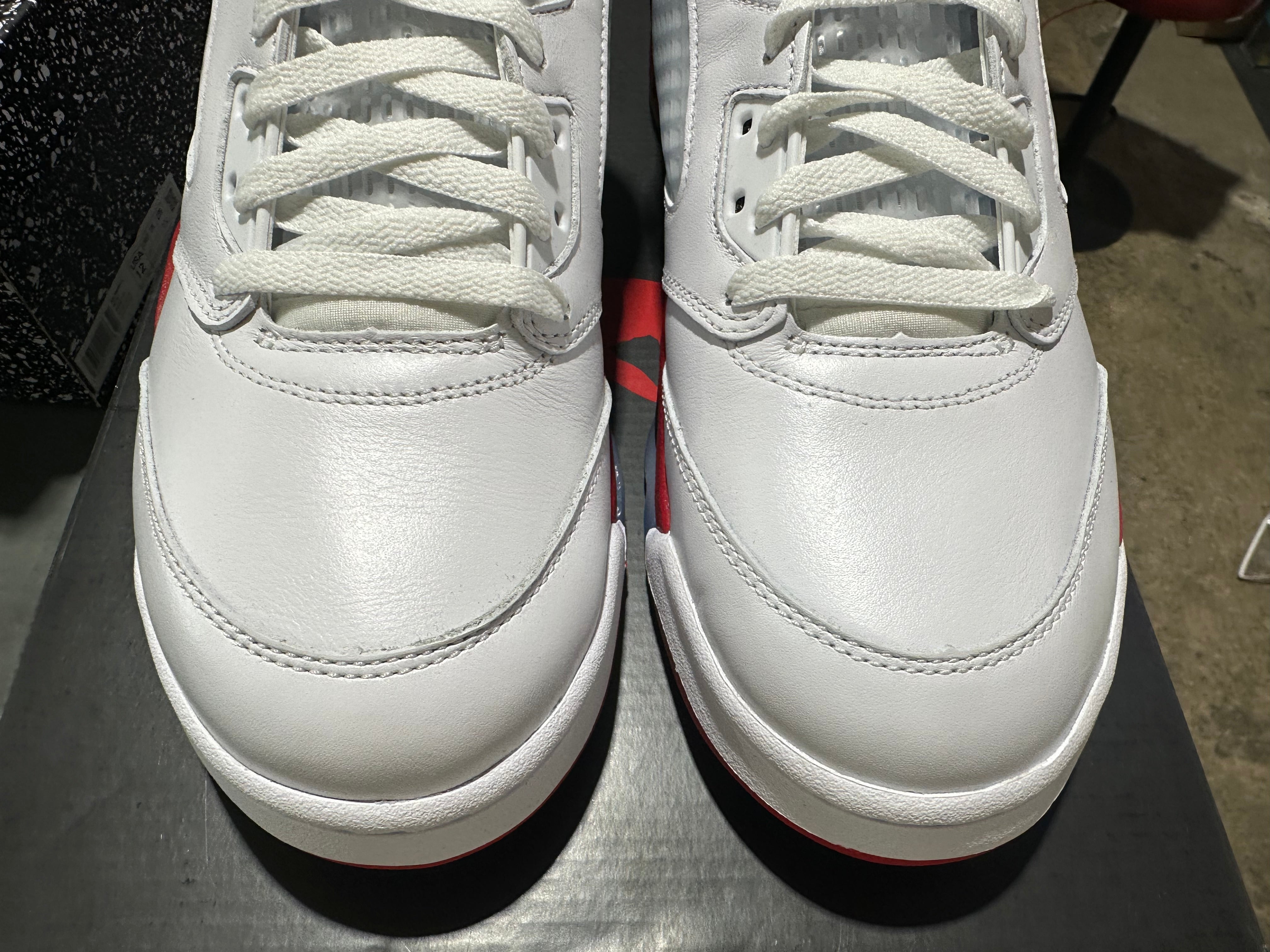 Air Jordan 5 Retro - Fire Red Black Tongue Size 12