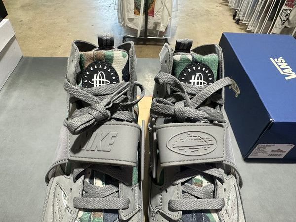 Nike Air Trainer Huarache SP - Corteiz/Gully Grey Size 9.5