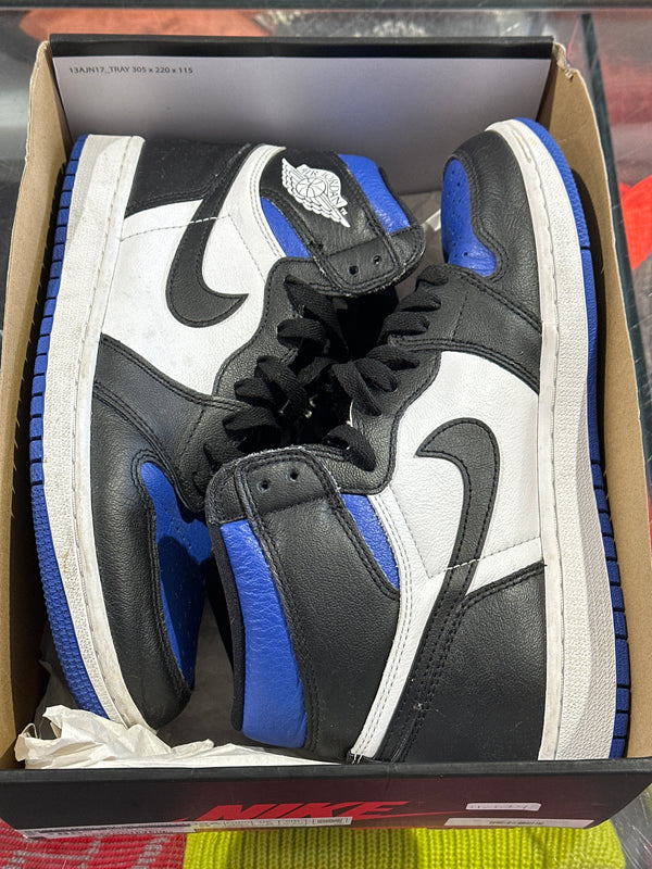 Air Jordan 1 Retro High OG - Royal Toe Size 9