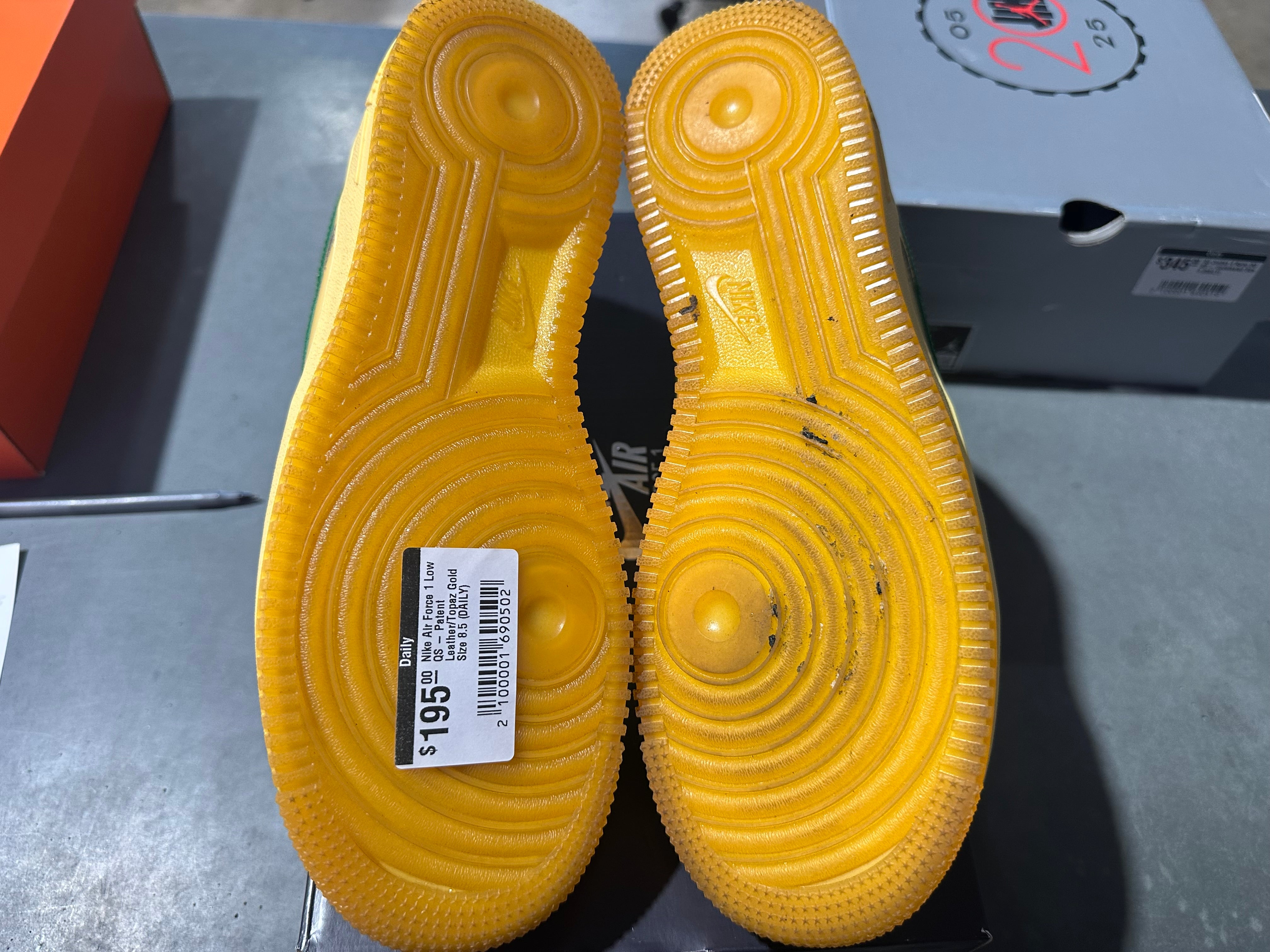 Nike Air Force 1 Low QS - Patent Leather/Topaz Gold Size 8.5