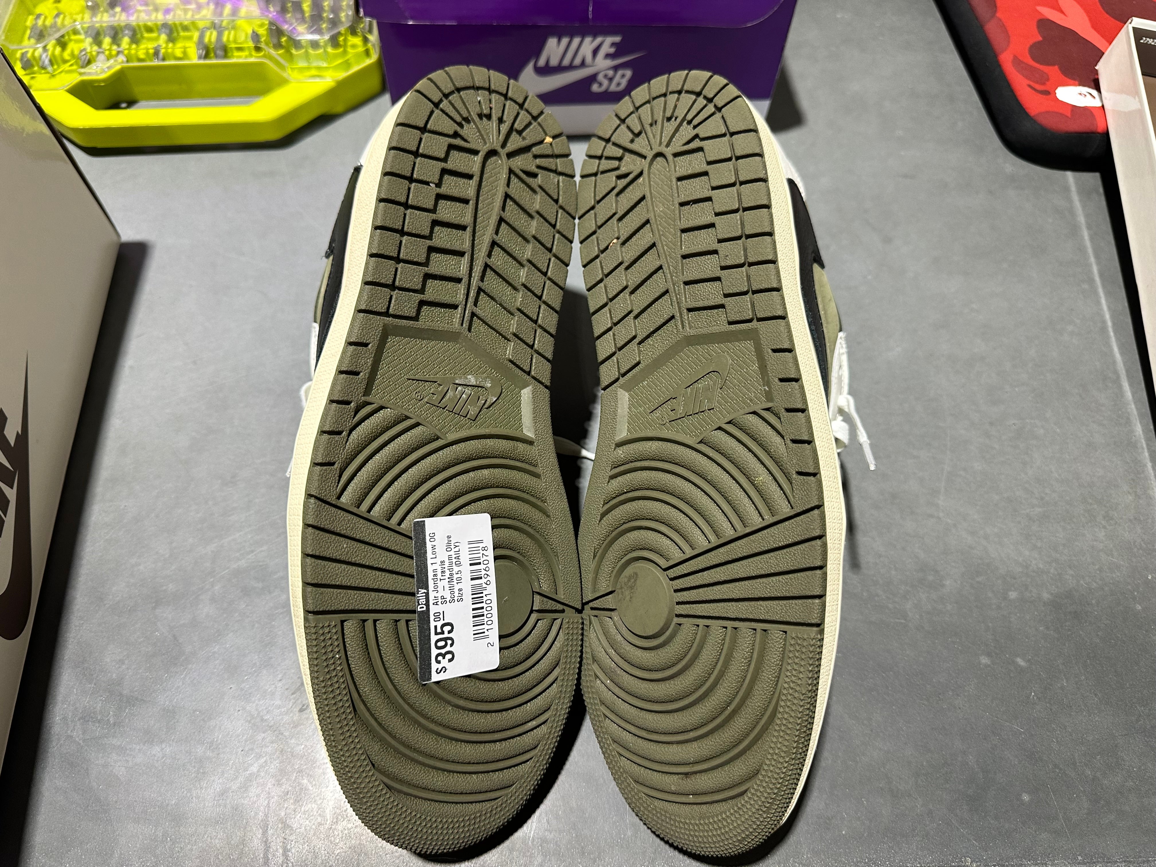 Air Jordan 1 Low OG SP - Travis Scott/Medium Olive Size 10.5