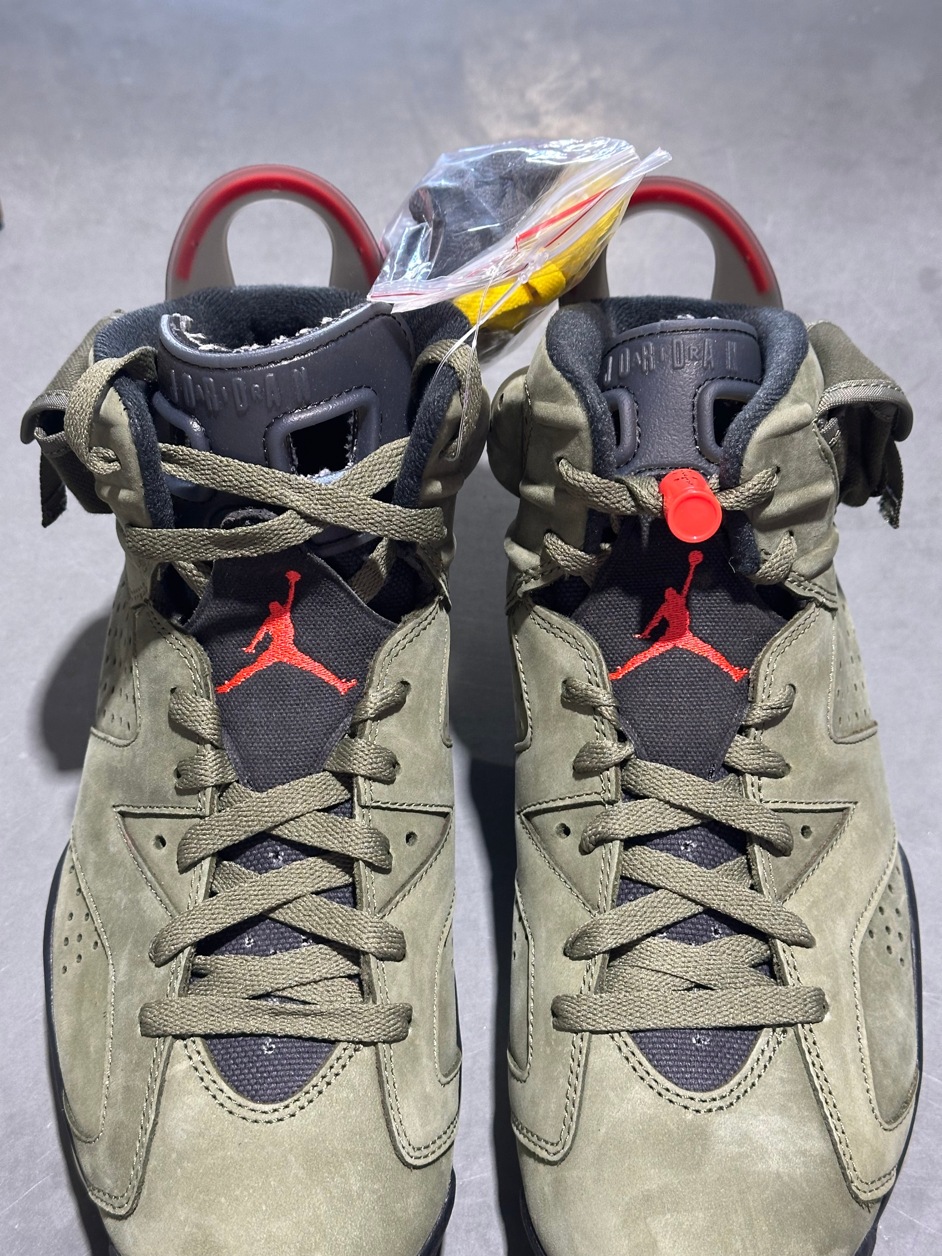 Air Jordan 6 Retro SP - Travis Scott/Olive Size 8.5