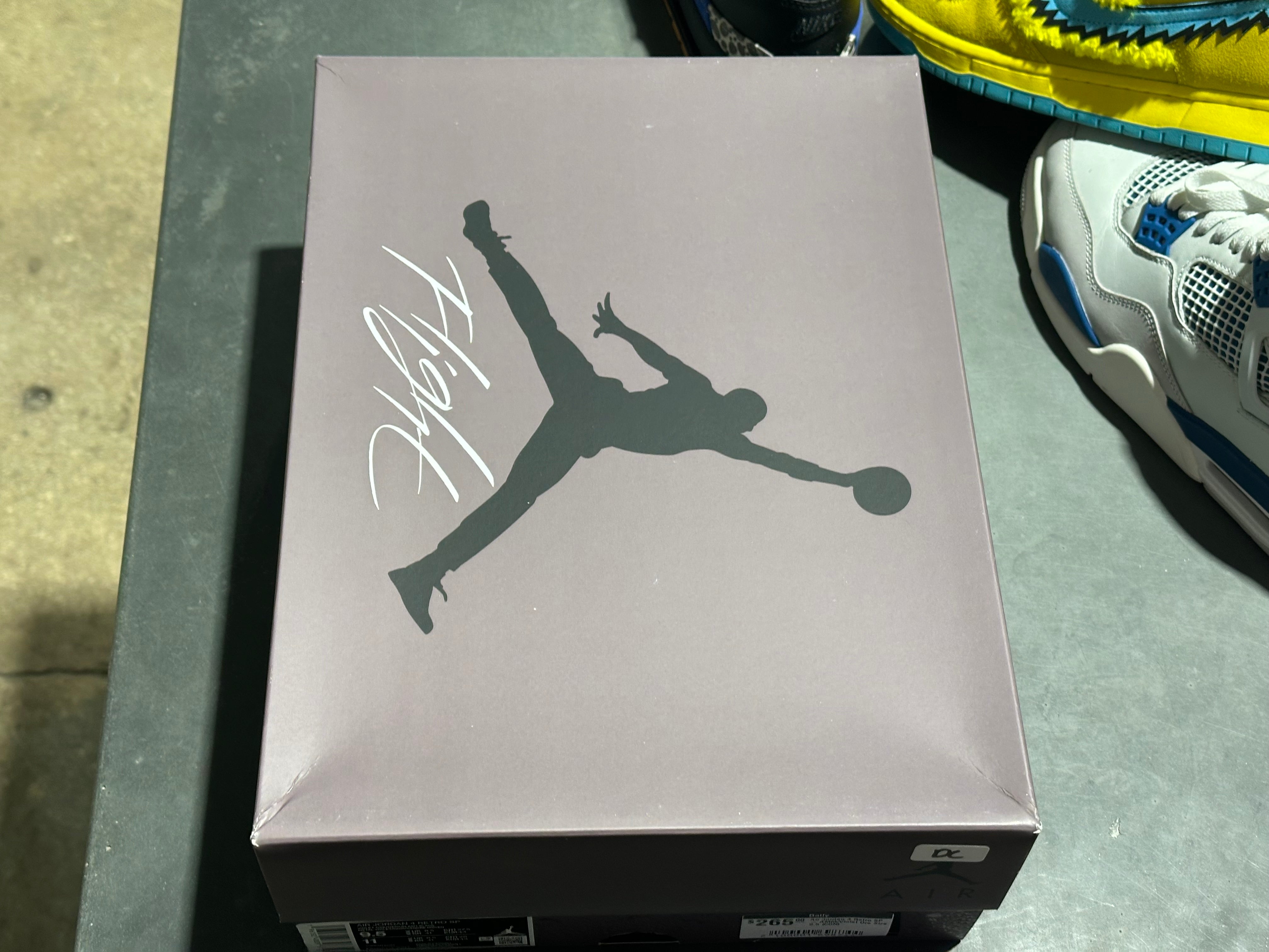 Air Jordan 4 Retro SP - AMM/Violet Ore Size 9.5