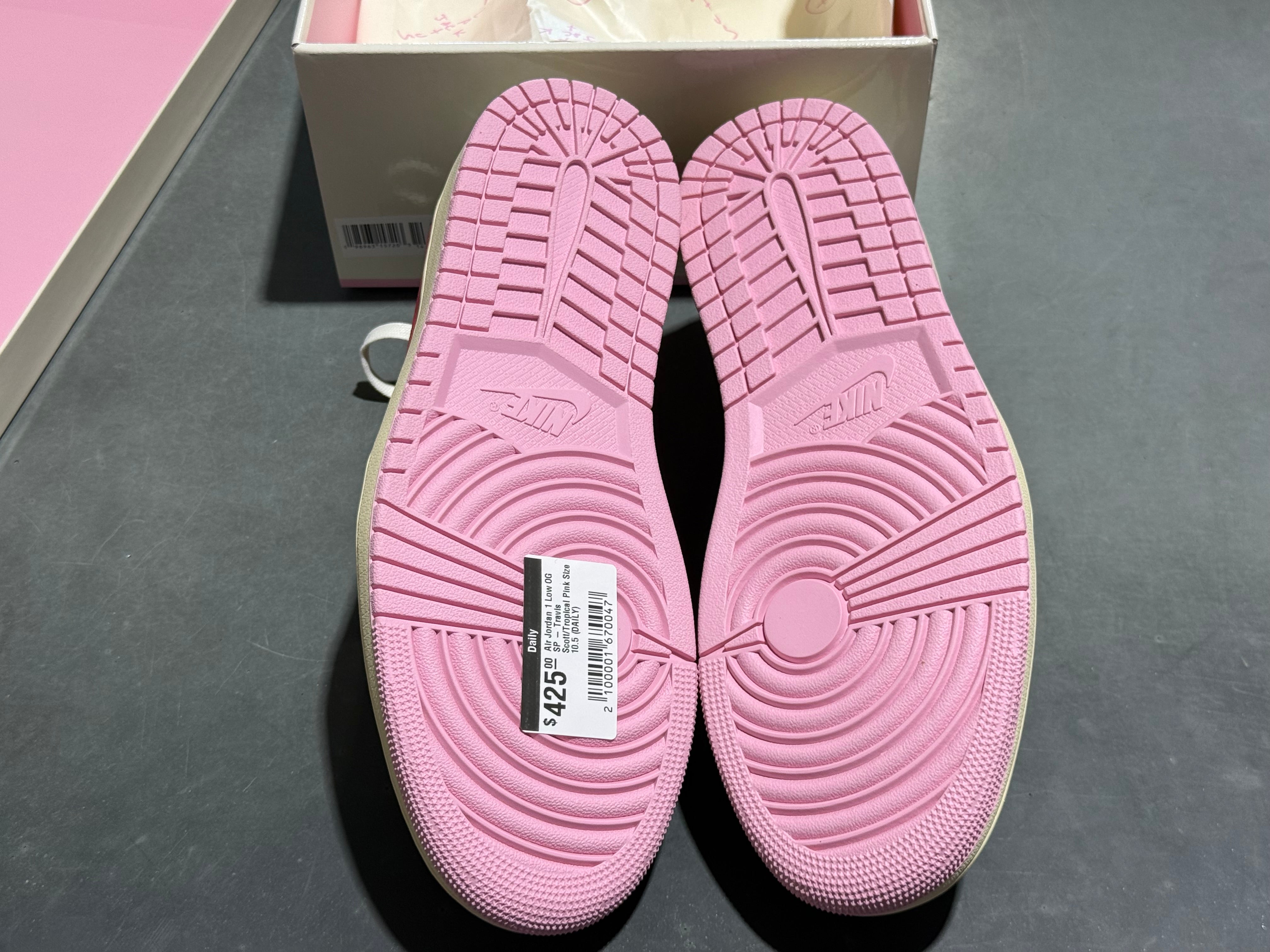 Air Jordan 1 Low OG SP - Travis Scott/Tropical Pink Size 10.5