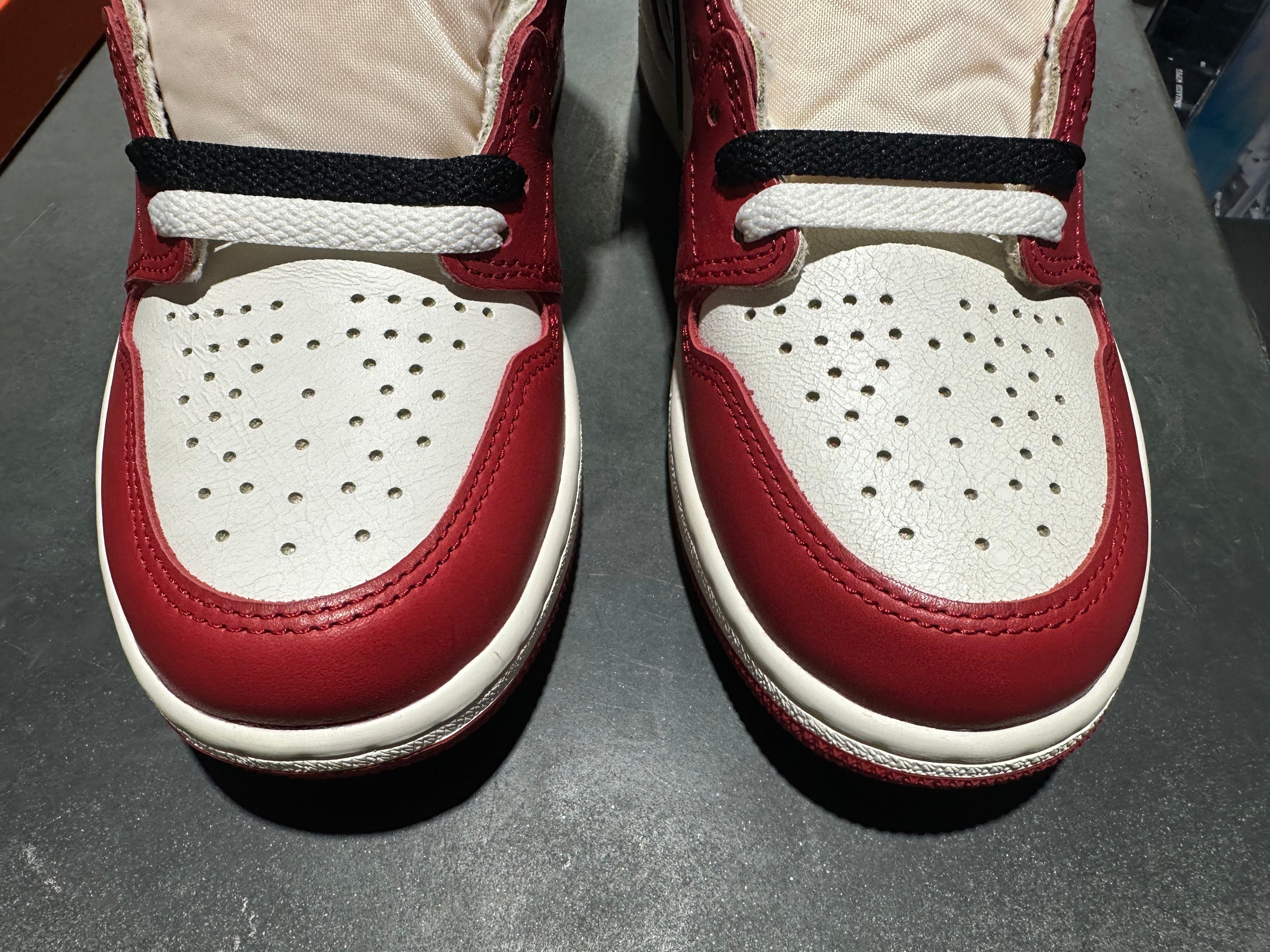 Air Jordan 1 Retro High OG - Lost & Found Size 8
