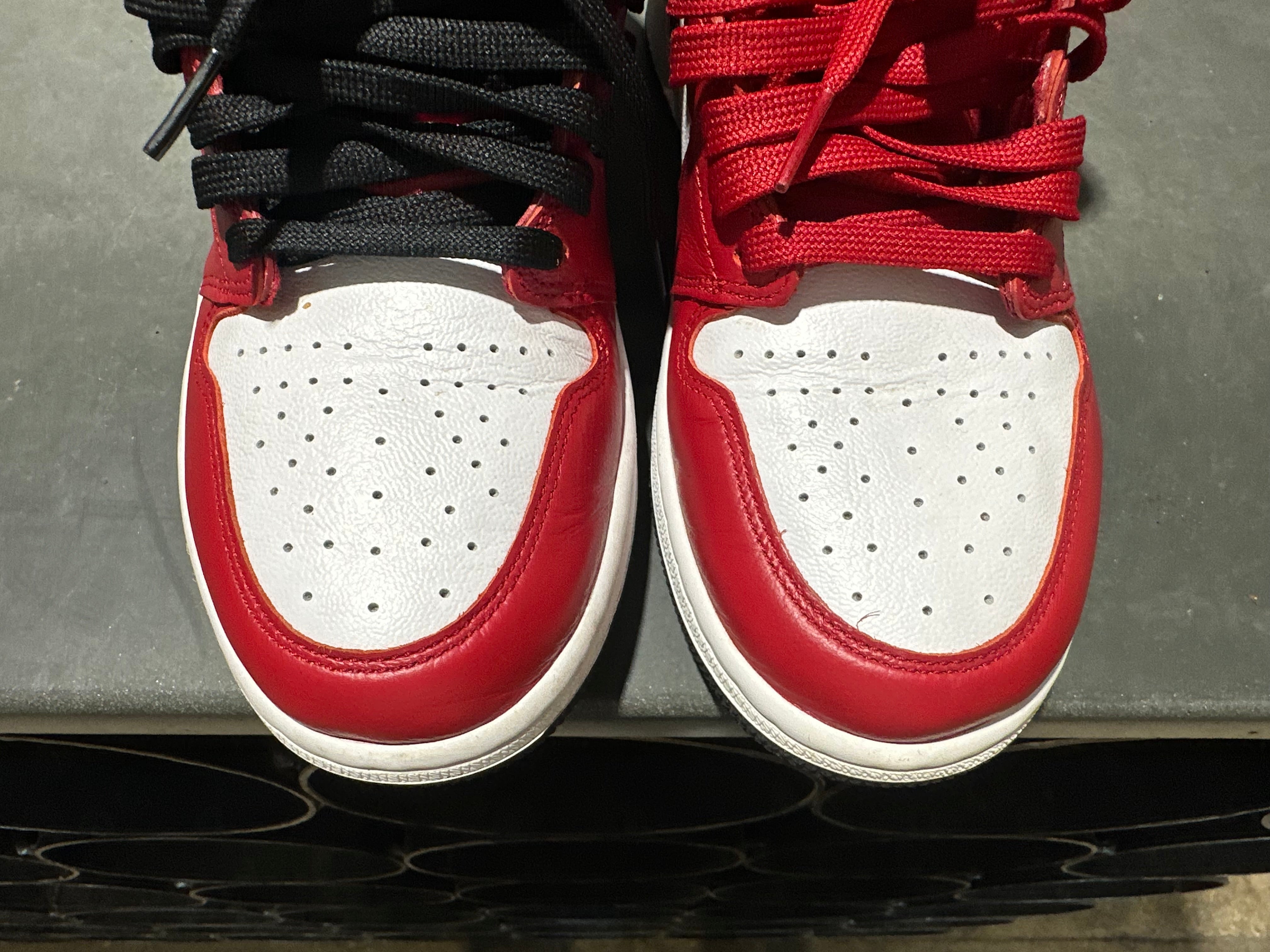 Air Jordan 1 Retro High OG - Satin Snake Size 11W/9.5M