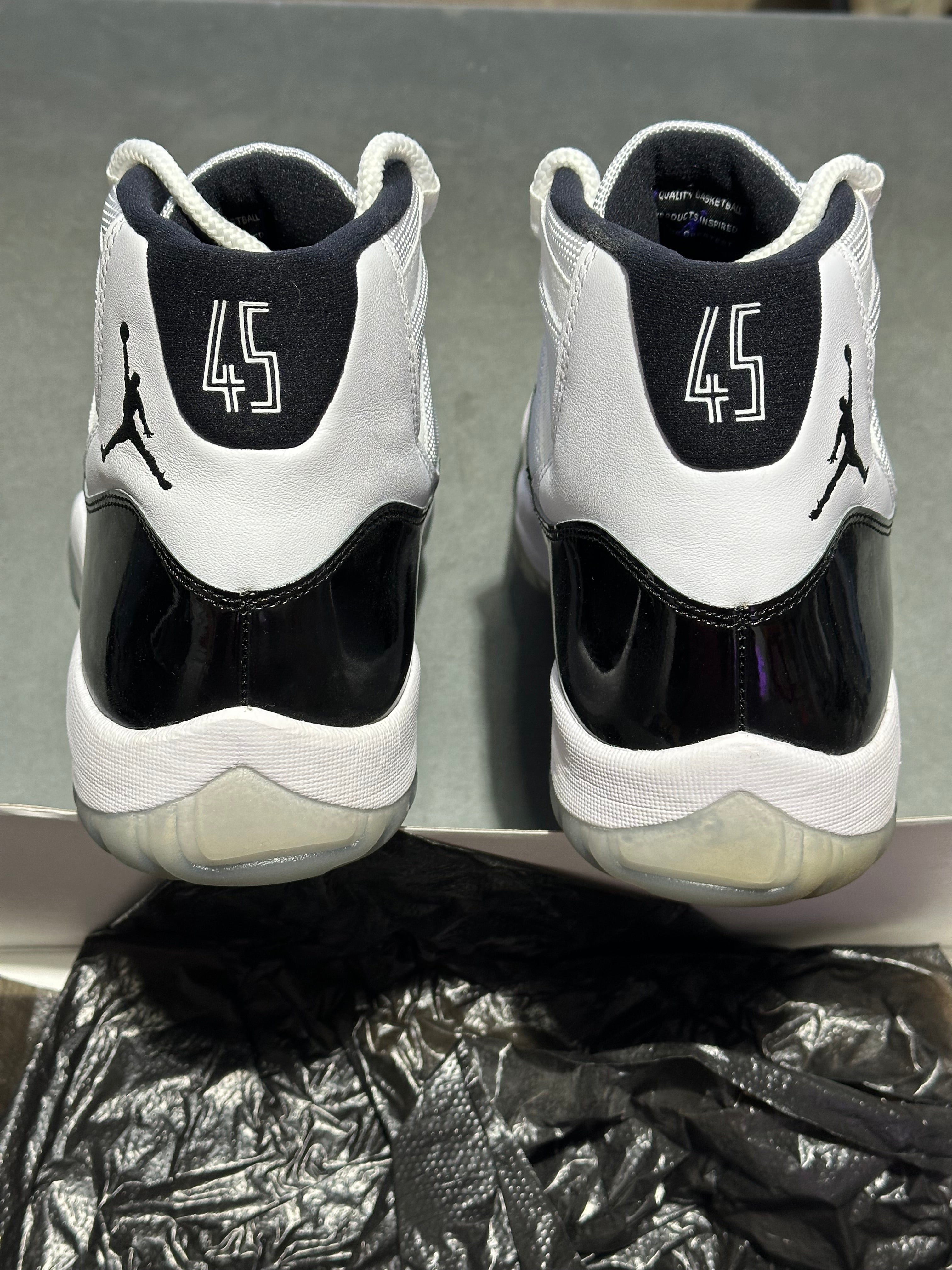 Air Jordan 11 Retro - Concord 2018 Size 11