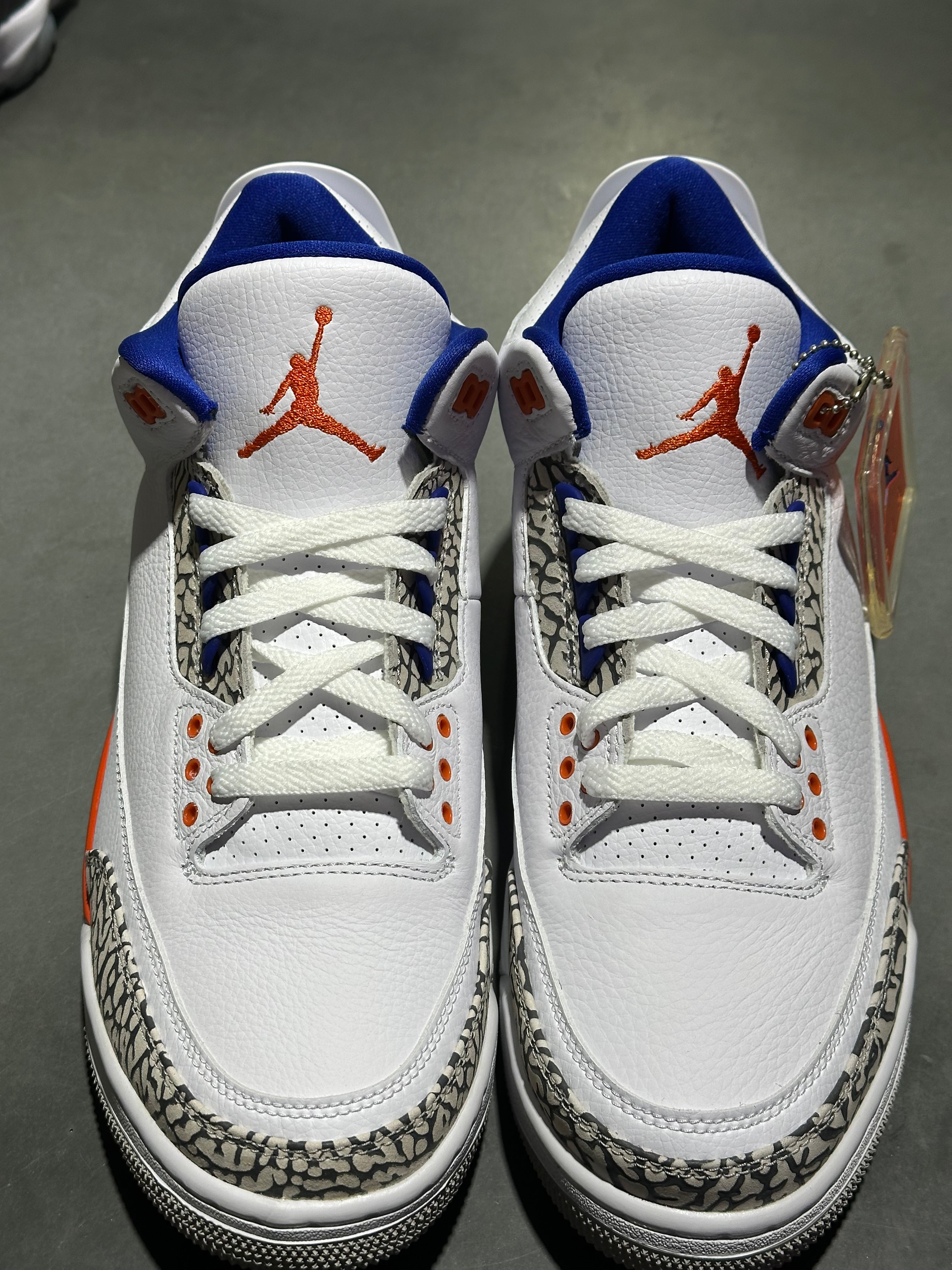 Air Jordan 3 Retro - Knicks Size 10