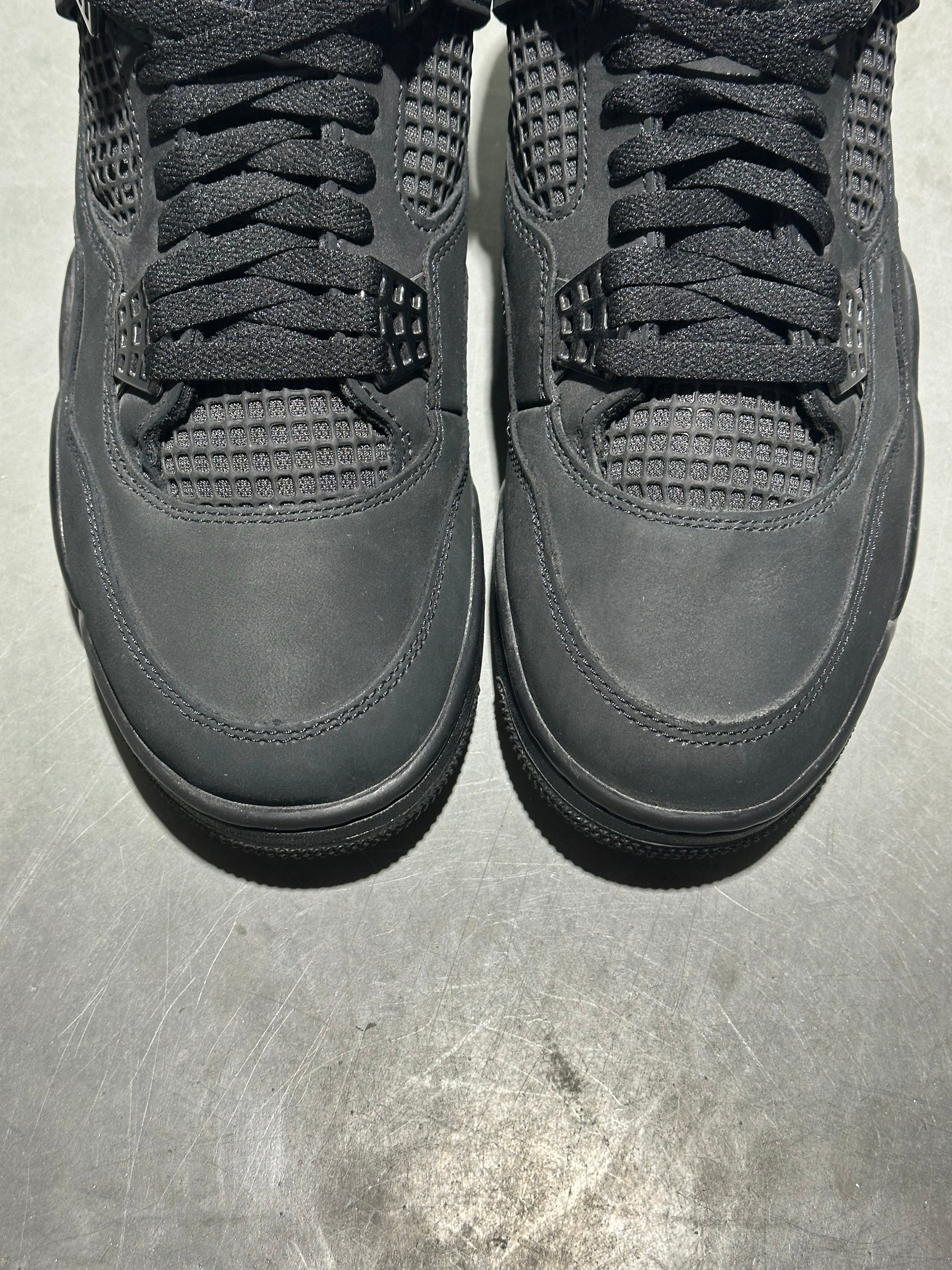 Air Jordan 4 Retro - Black Cat Size 9