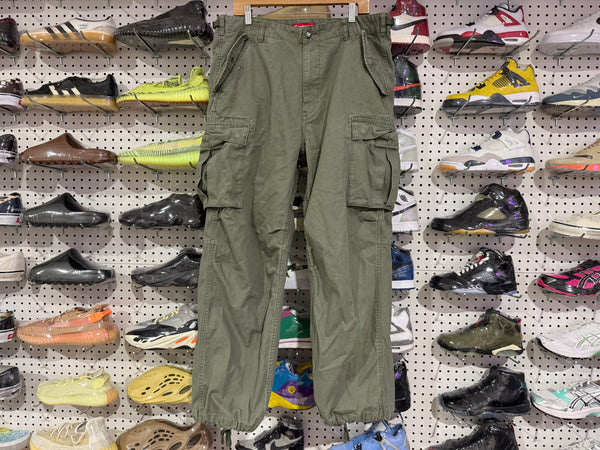 USED Supreme FW25 Cargo Pants - Olive Size 34