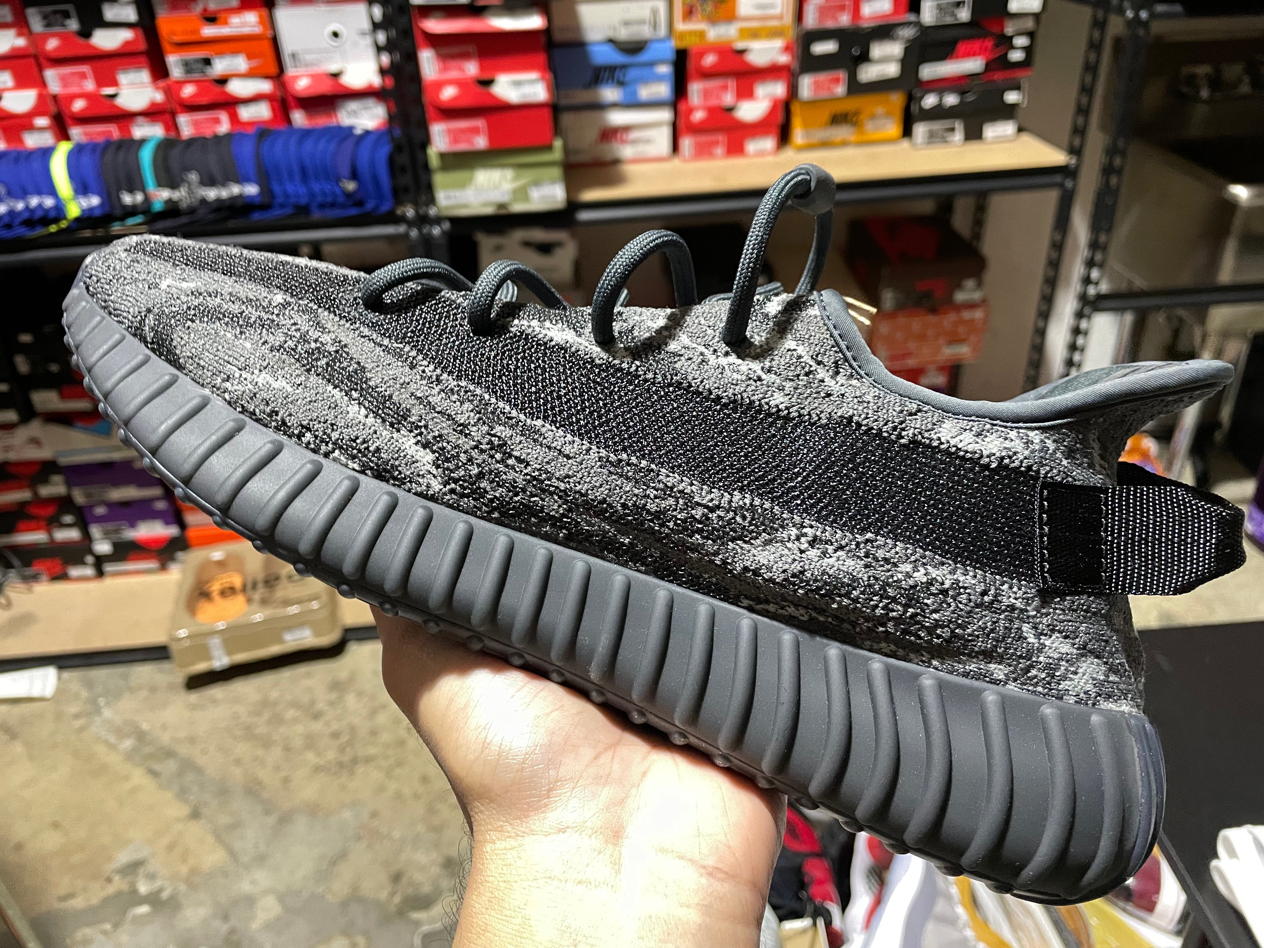 Adidas Yeezy Boost 350 V2 - MX Dark Salt