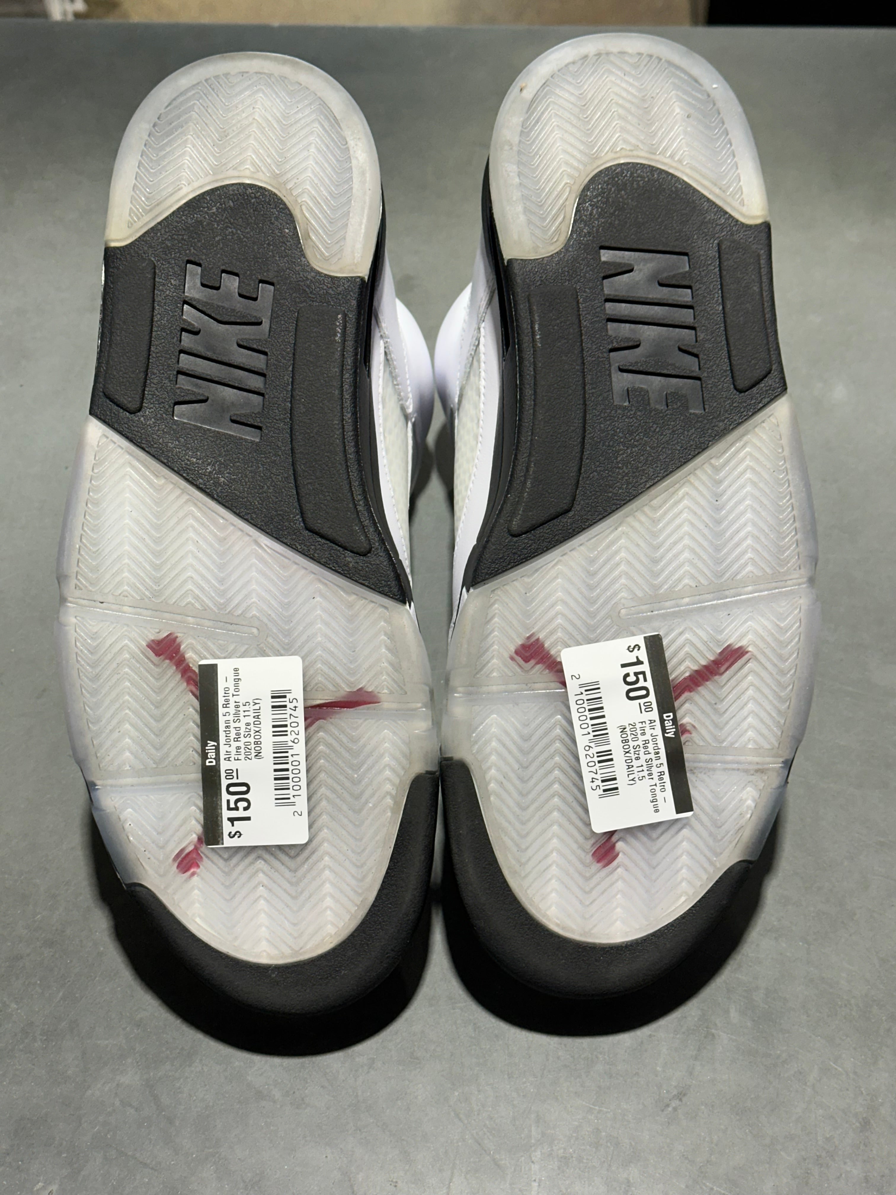 Air Jordan 5 Retro - Fire Red Silver Tongue 2020 Size 11.5