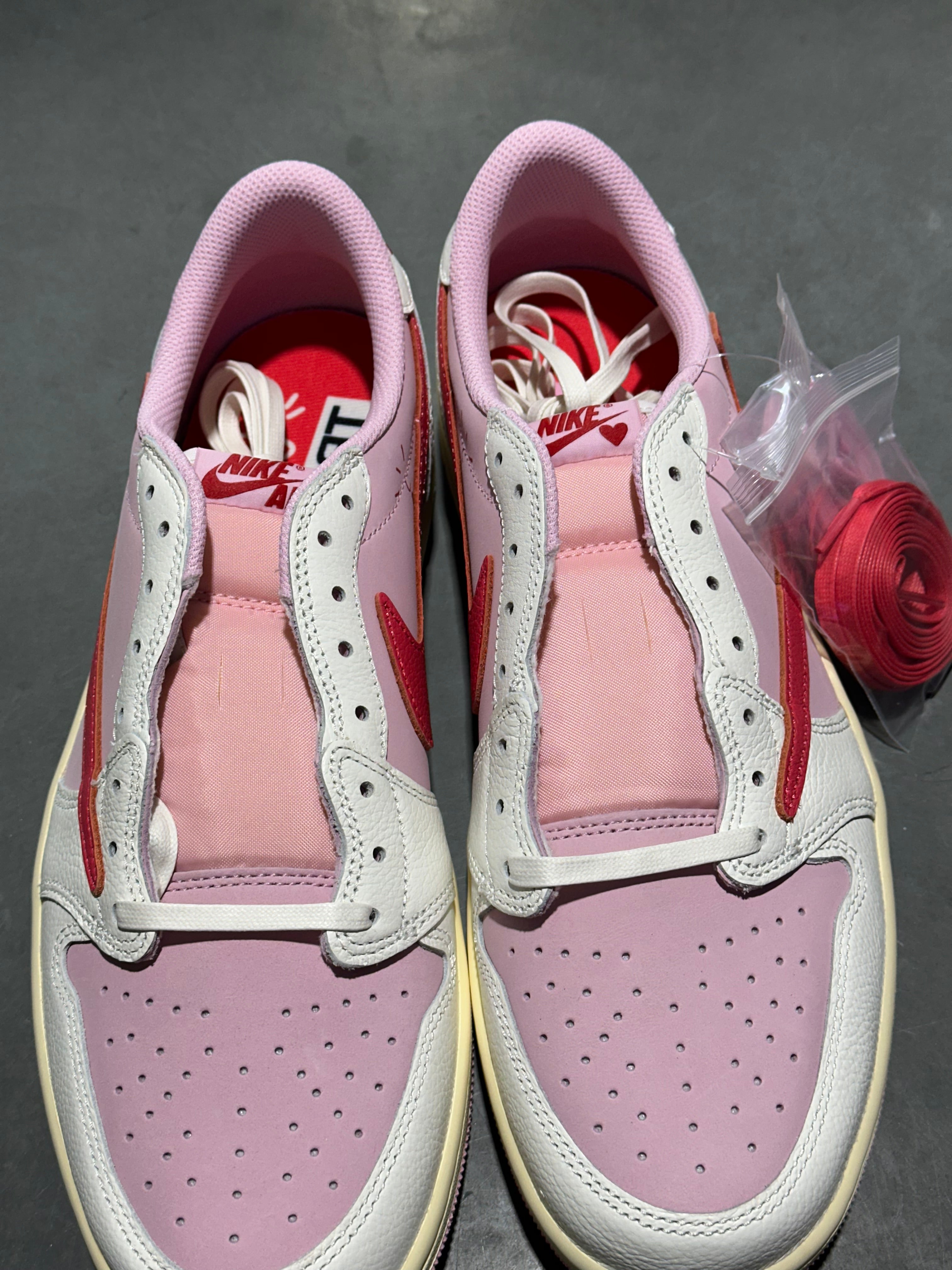 Air Jordan 1 Retro Low OG SP - Travis Scott/Tropical Pink Size 11.5