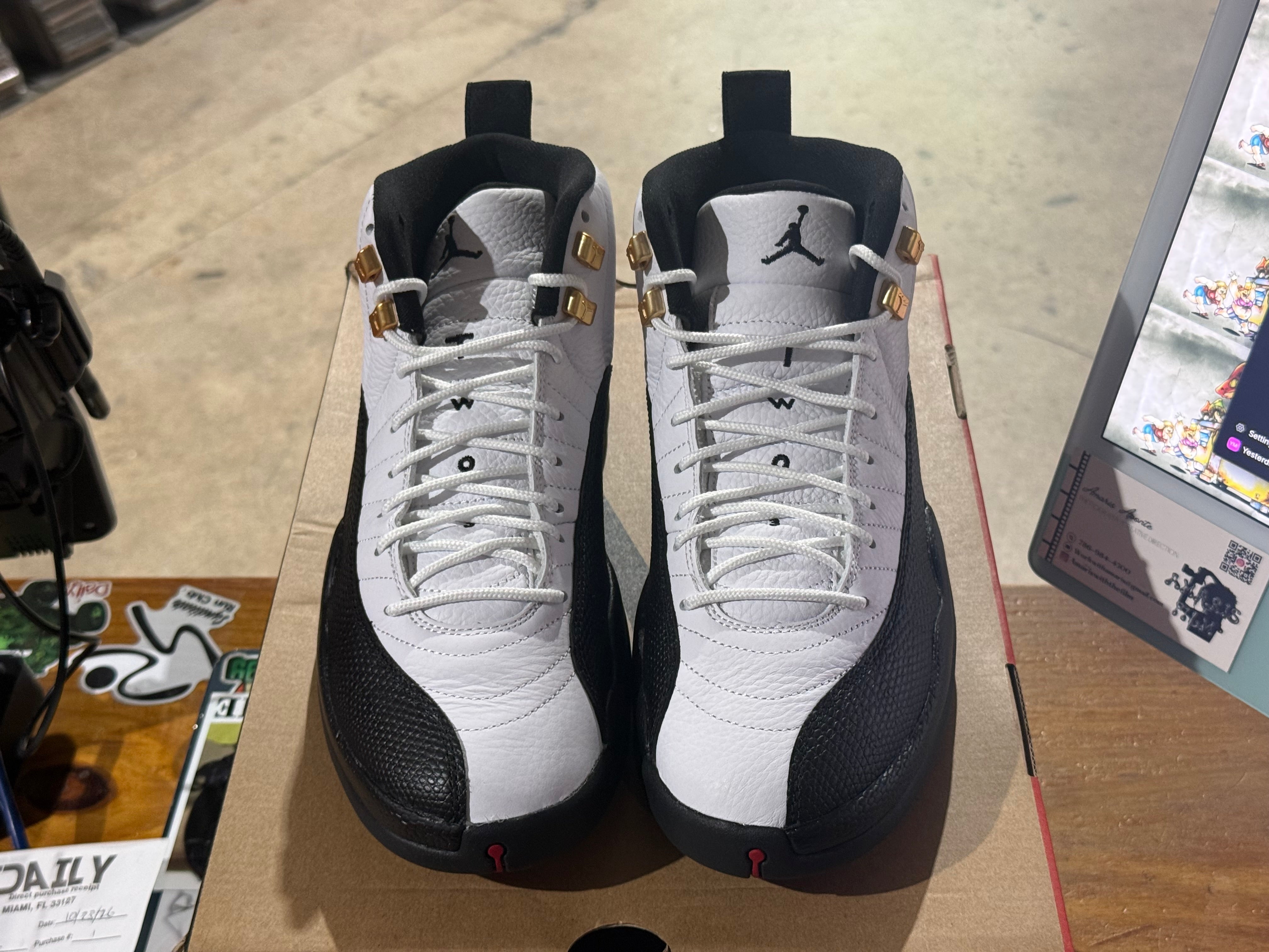 Air Jordan 12 Retro - Taxi Size 9