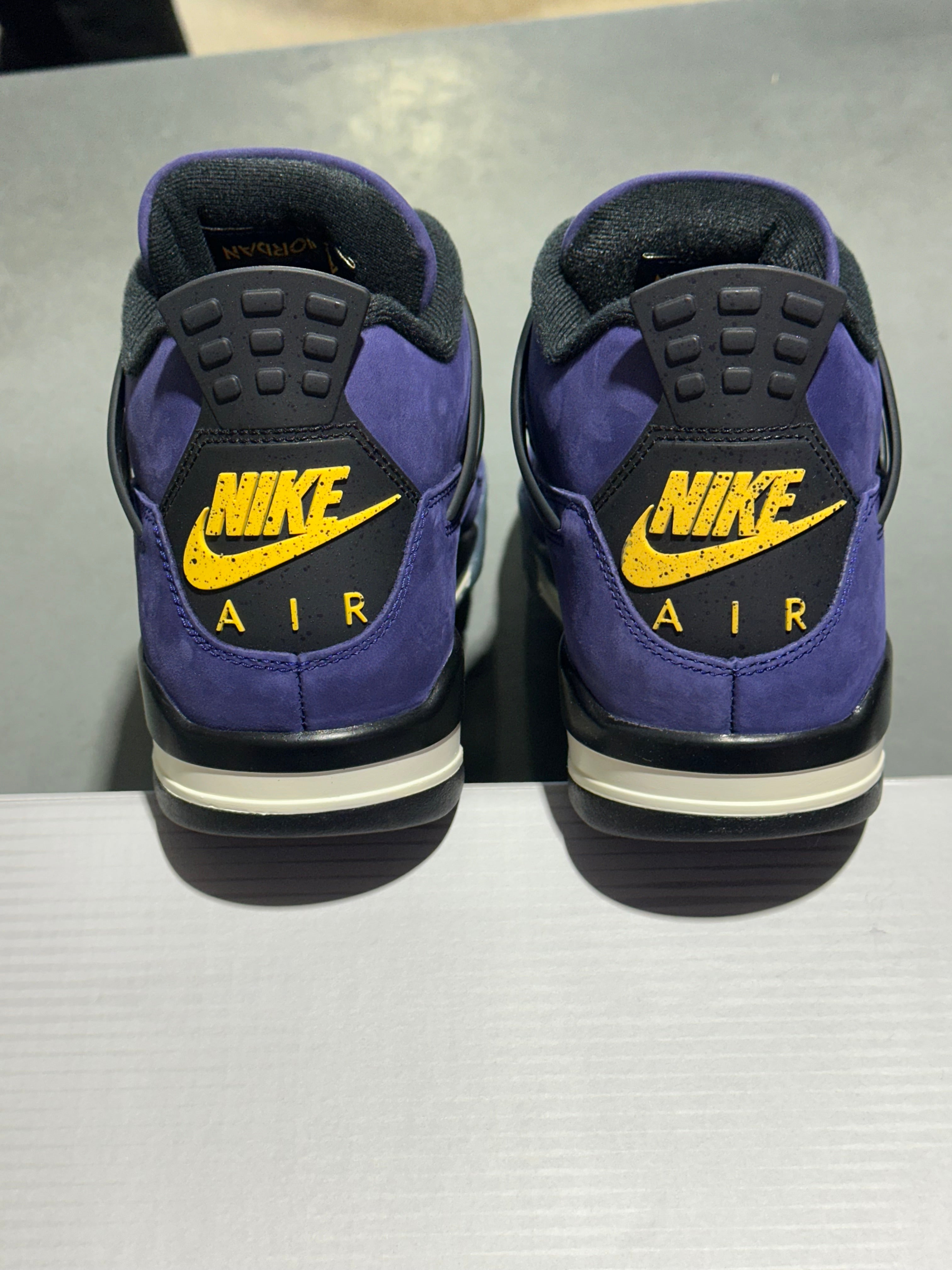 Air Jordan 4 Retro - Lakers Size 10.5
