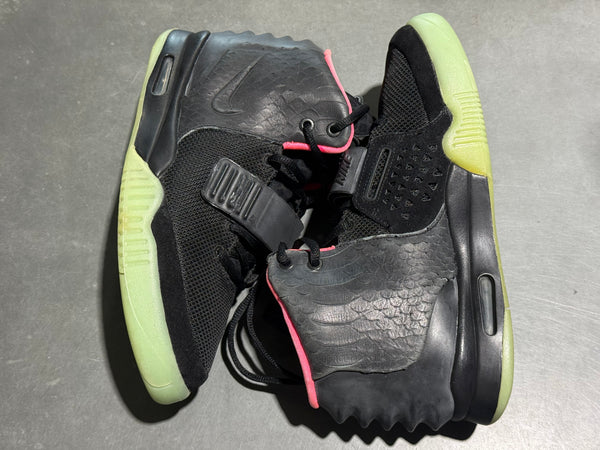 Nike Air Yeezy 2 NRG - Solar Red Size 9