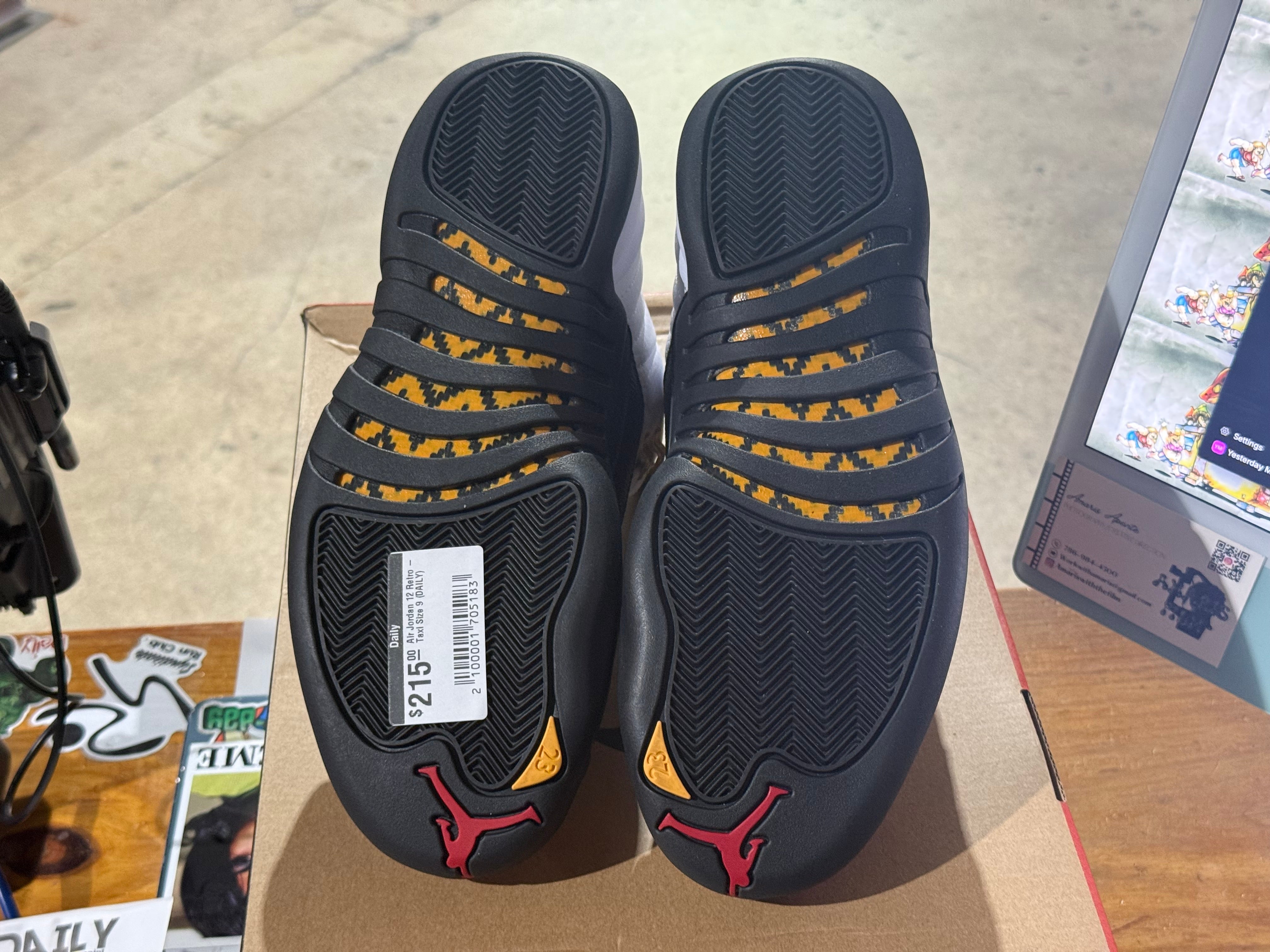 Air Jordan 12 Retro - Taxi Size 9