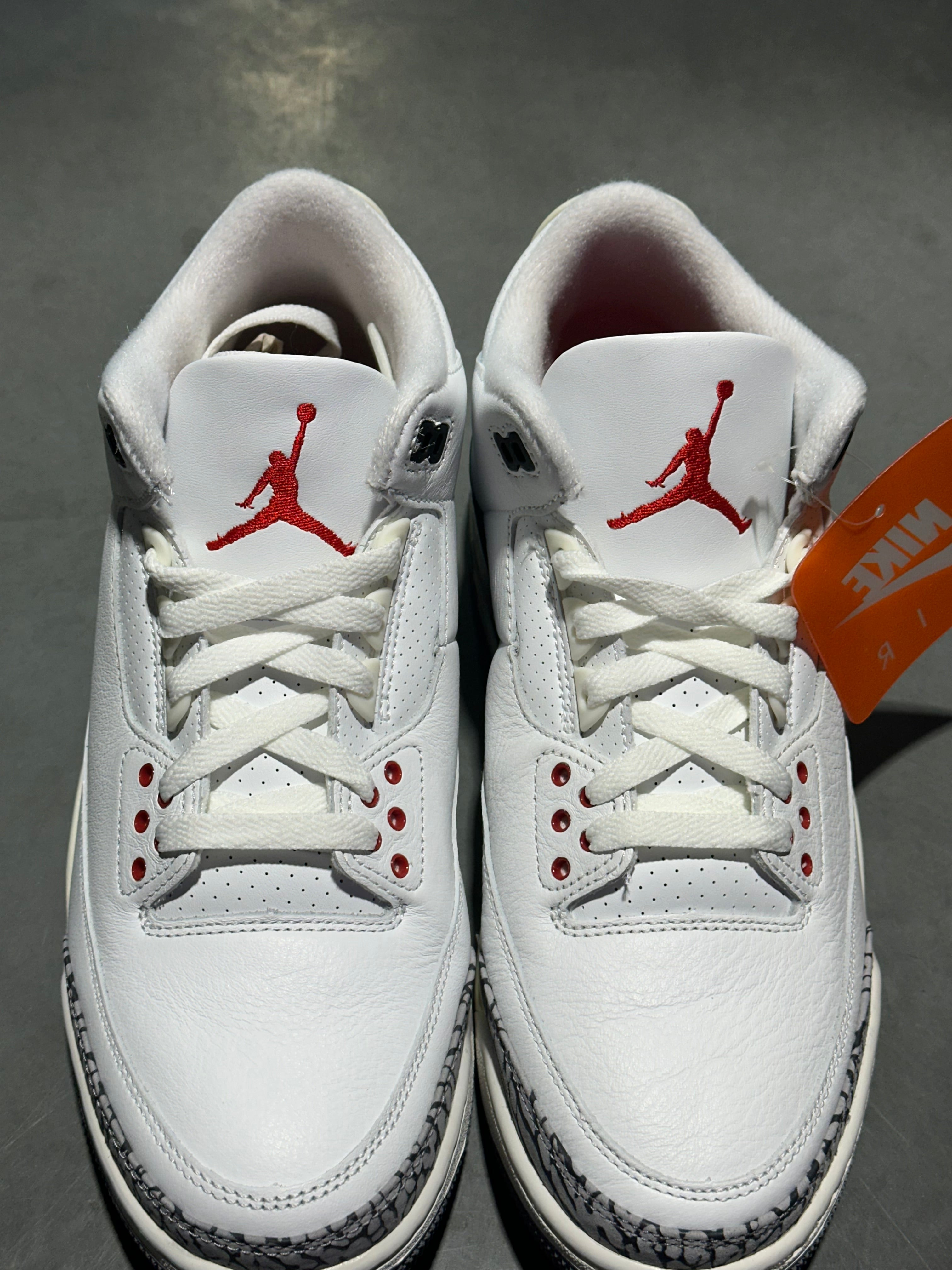 Air Jordan 3 Retro - White Cement Reimagined Size 9