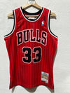 USED Scottie Pippen Chicago Bulls 95/96 Swingman Jersey - Red Size Medium