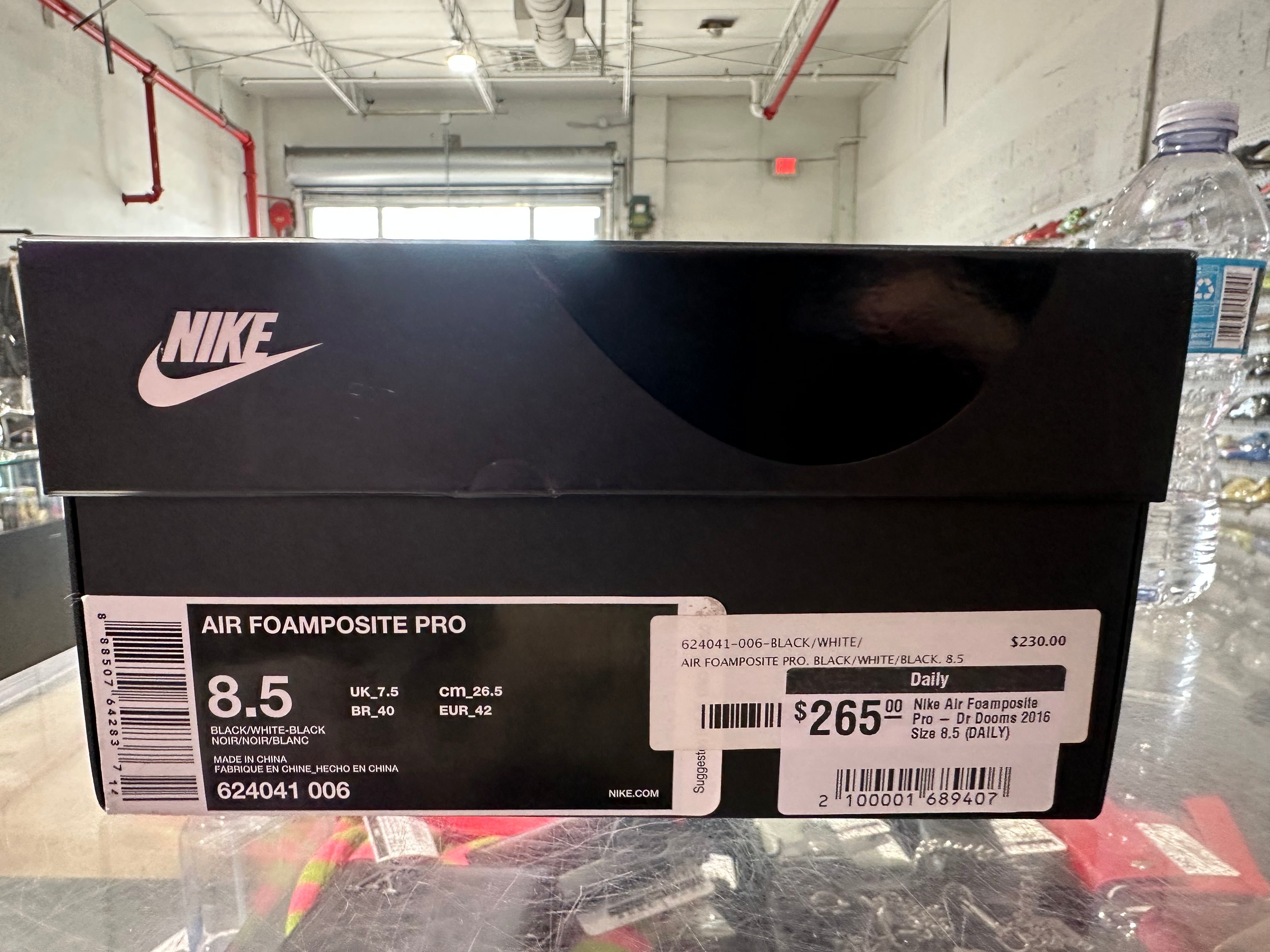 Nike Air Foamposite Pro - Dr Dooms 2016 Size 8.5