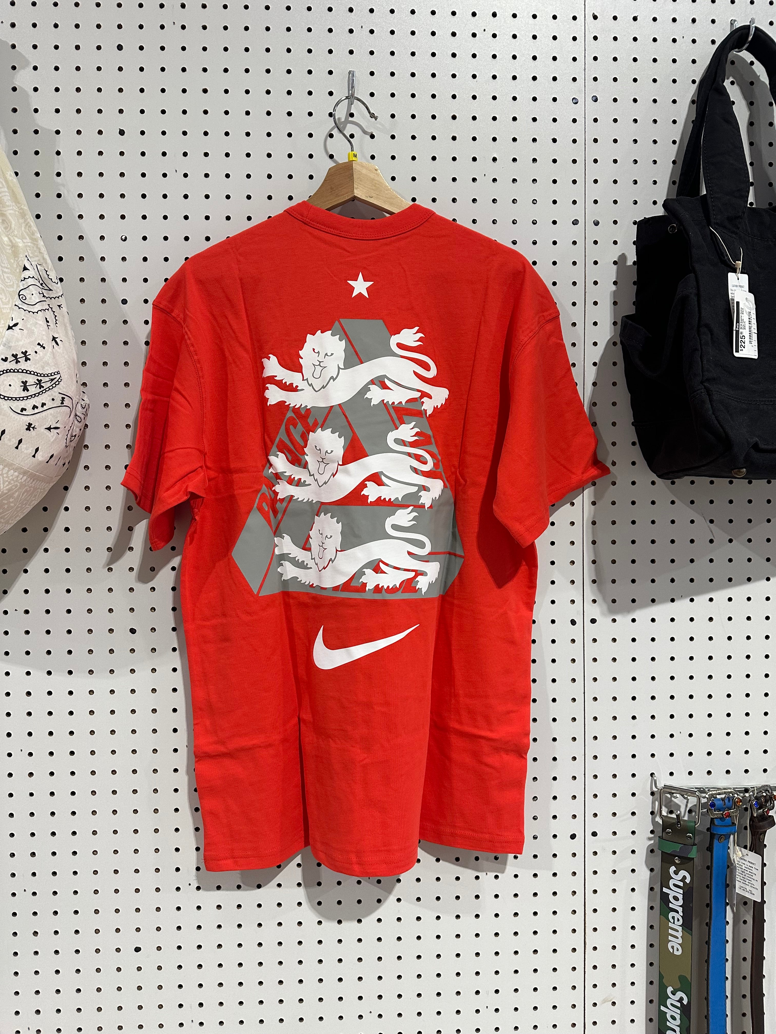 NEW Palace x Nike England T-shirt - Light Crimson Size Medium