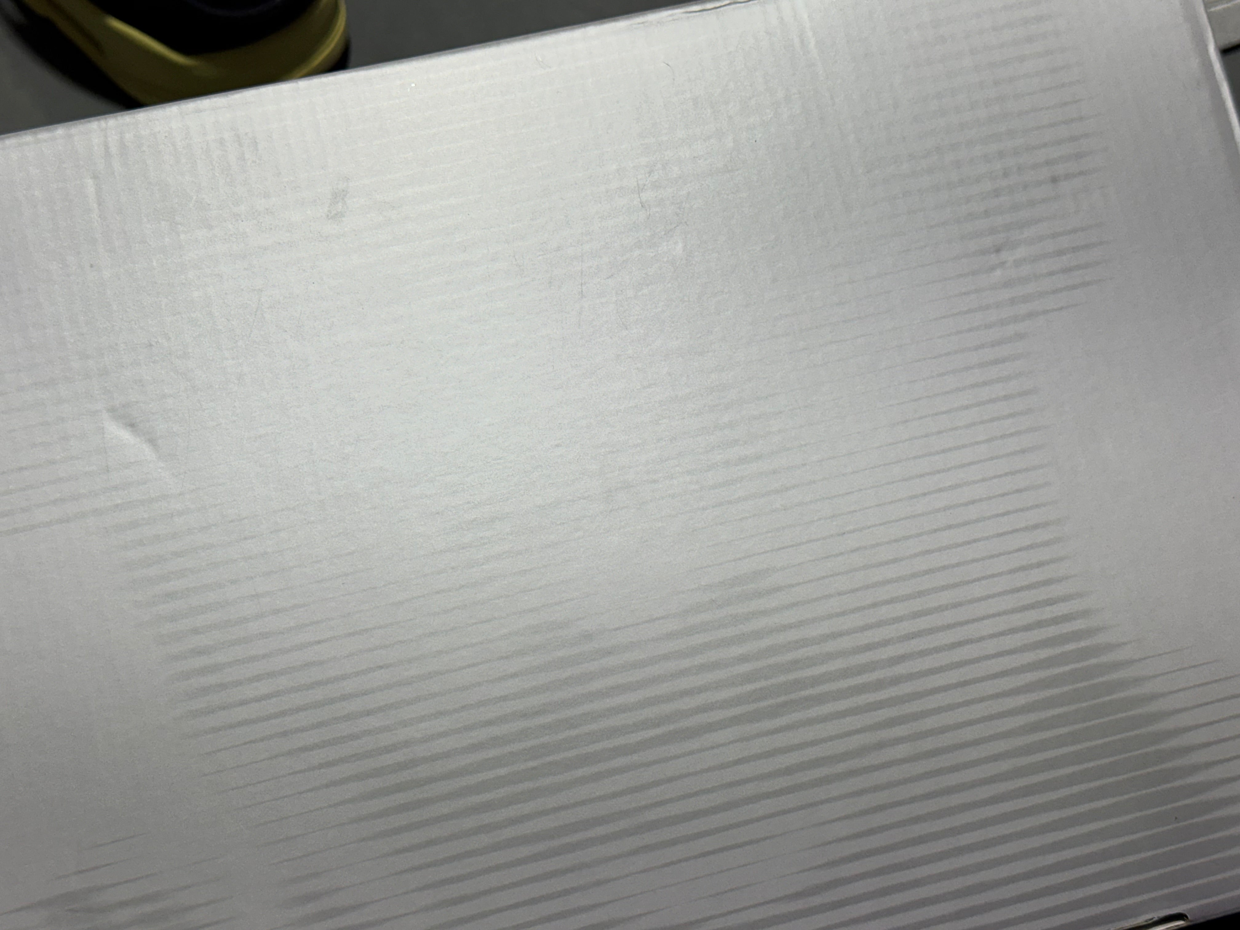 Air Jordan 4 Retro (GS) - Lakers Size 5.5Y