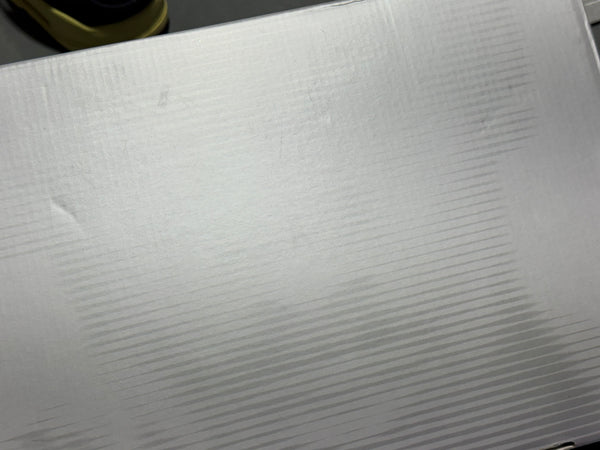 Air Jordan 4 Retro (GS) - Lakers Size 5.5Y