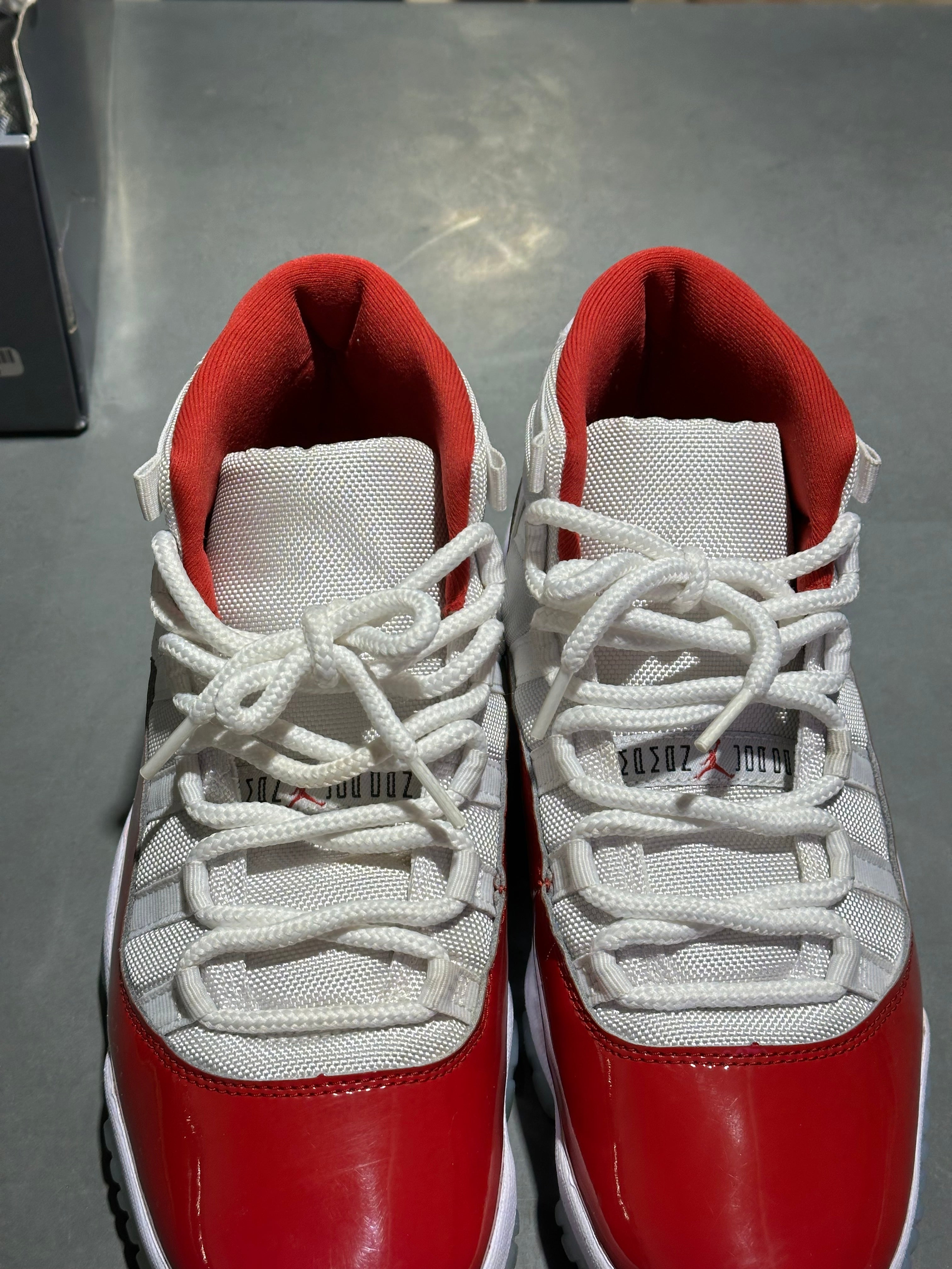Air Jordan 11 Retro - Cherry Size 8.5