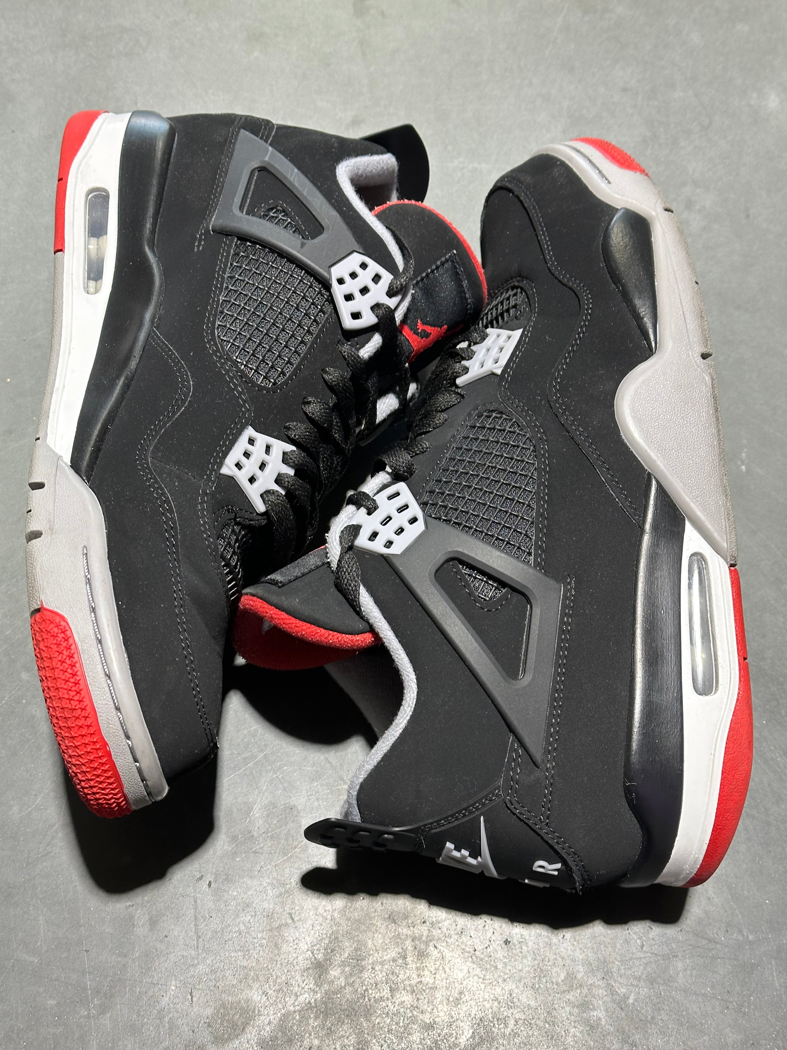 Air Jordan 4 Retro OG - Bred 2019 Size 10.5