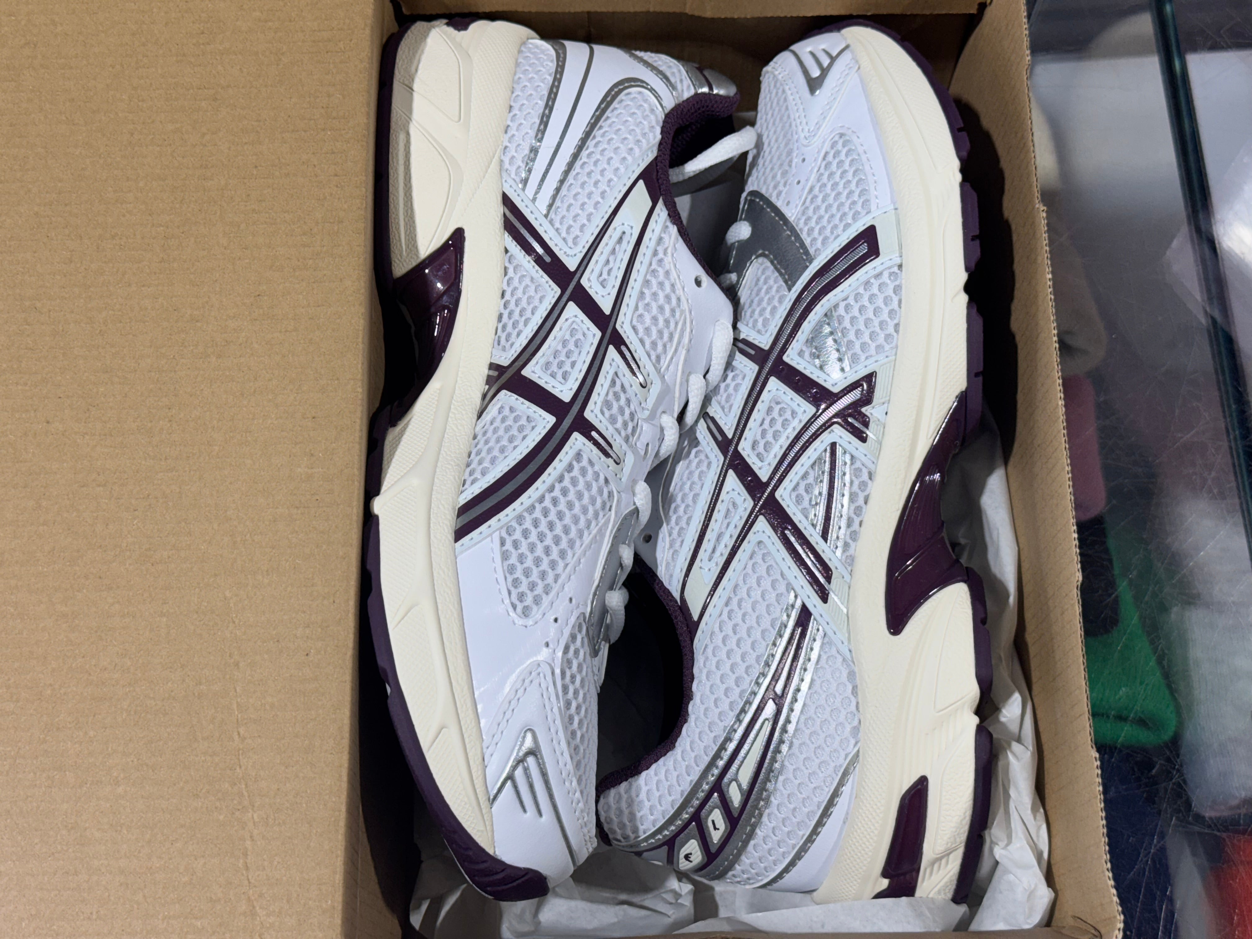 WMNS ASICS Gel-1130 - White/Deep Plum Size 7.5W/6M