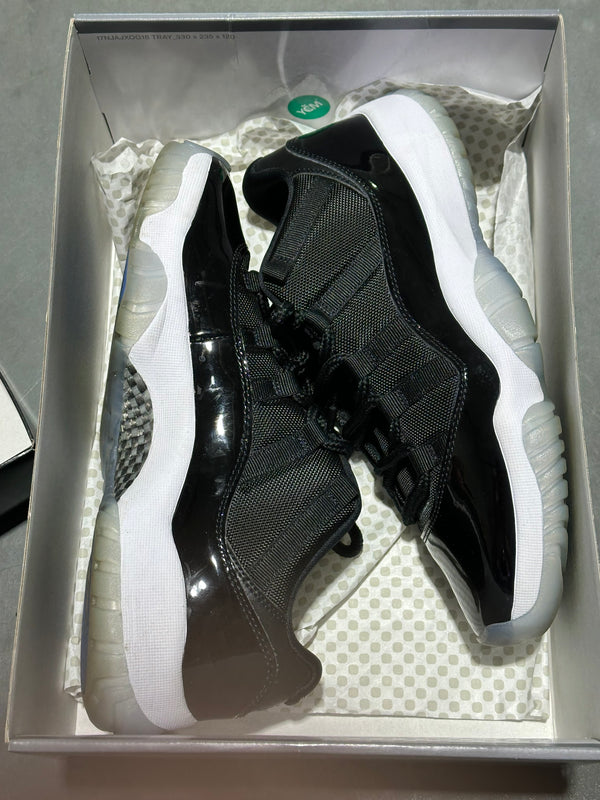 Air Jordan 11 Retro Low - Space Jam Size 9