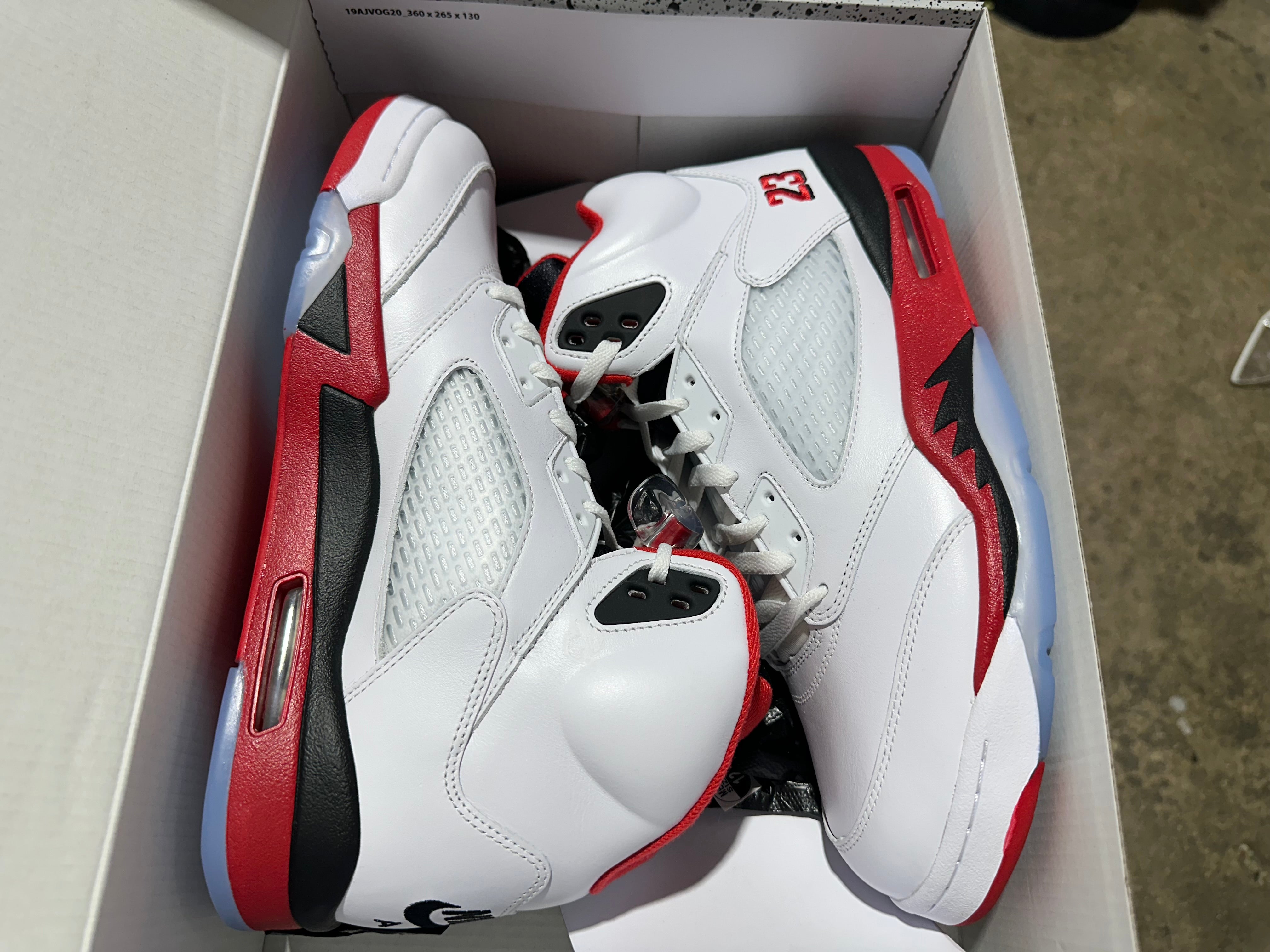 Air Jordan 5 Retro - Fire Red Black Tongue Size 12