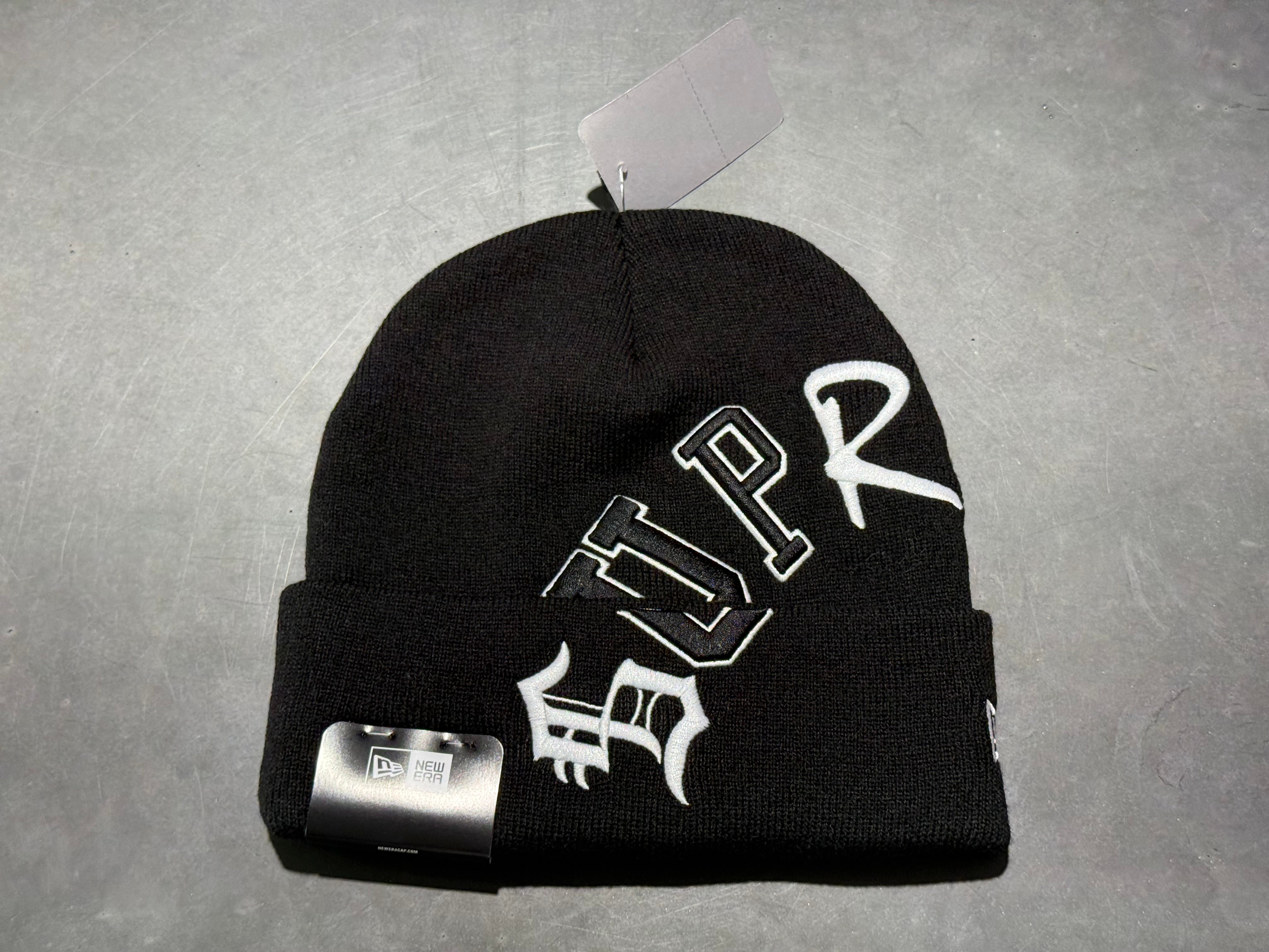 NEW Supreme x New Era Arc Beanie - Black
