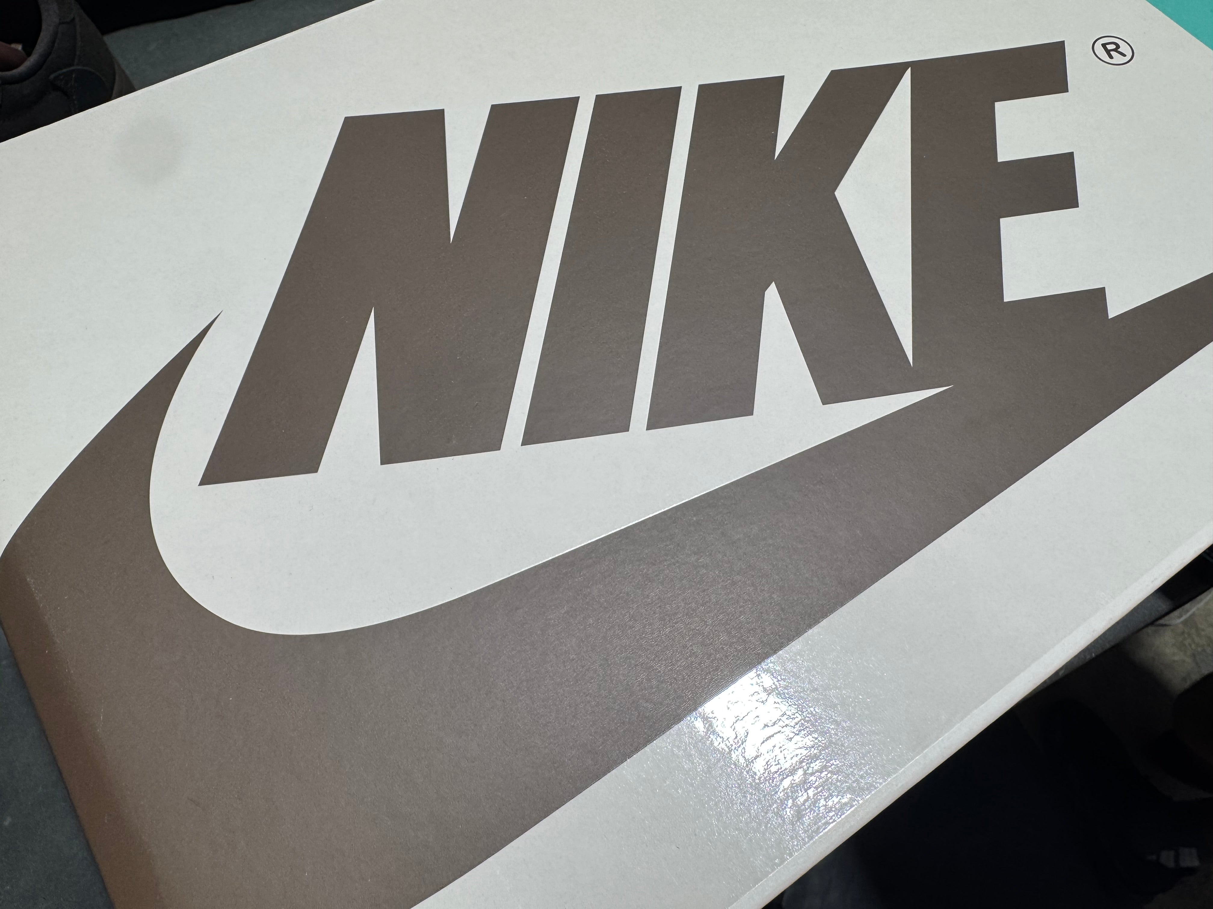 Air Jordan 1 Retro Low OG SP - Travis Scott/Velvet Brown Size 10.5