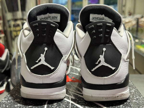 Air Jordan 4 Retro - Military Black Size 8