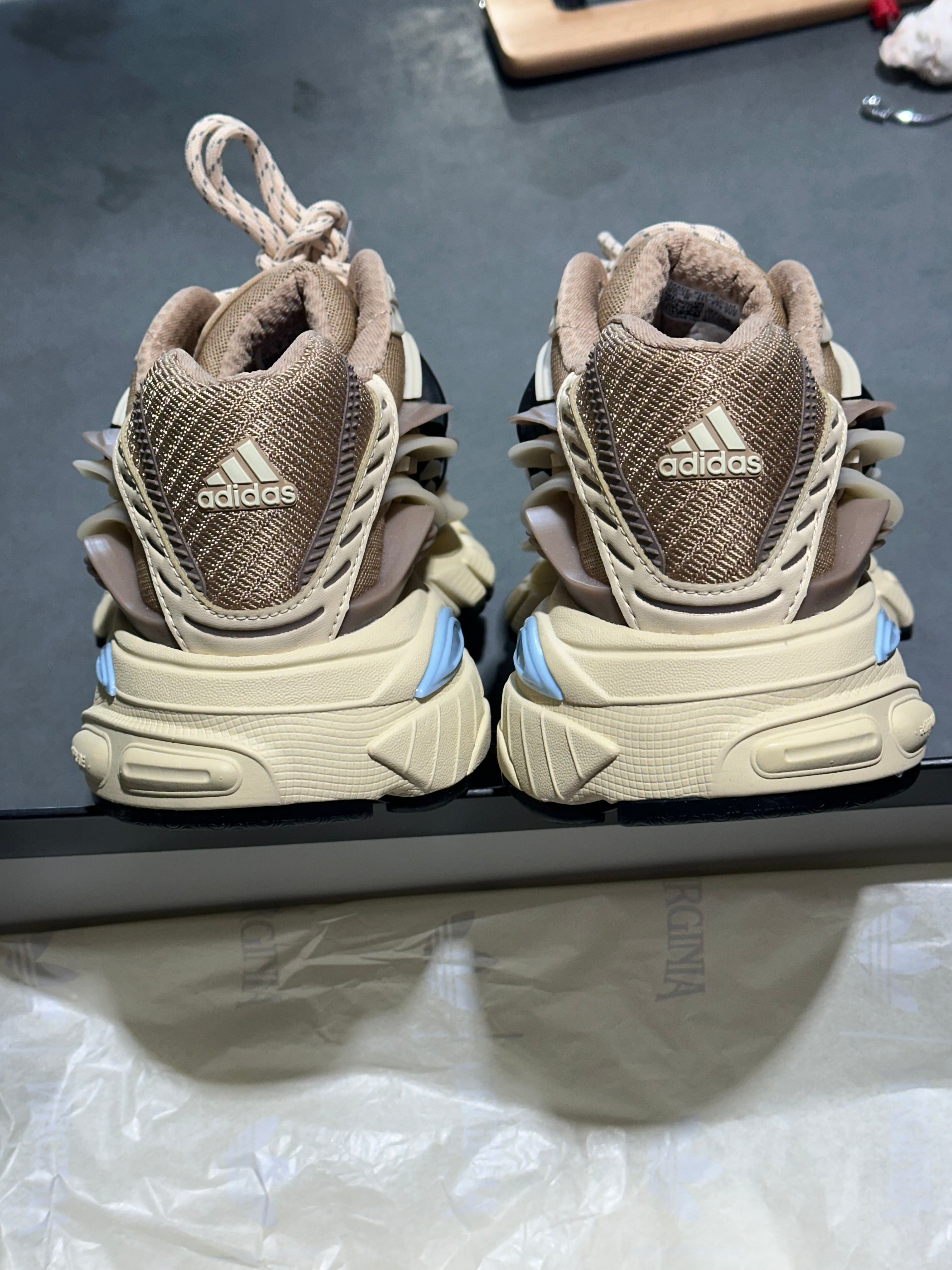 Adidas Jellyfish Pharrell Williams Crystal Sand - Size 9.5
