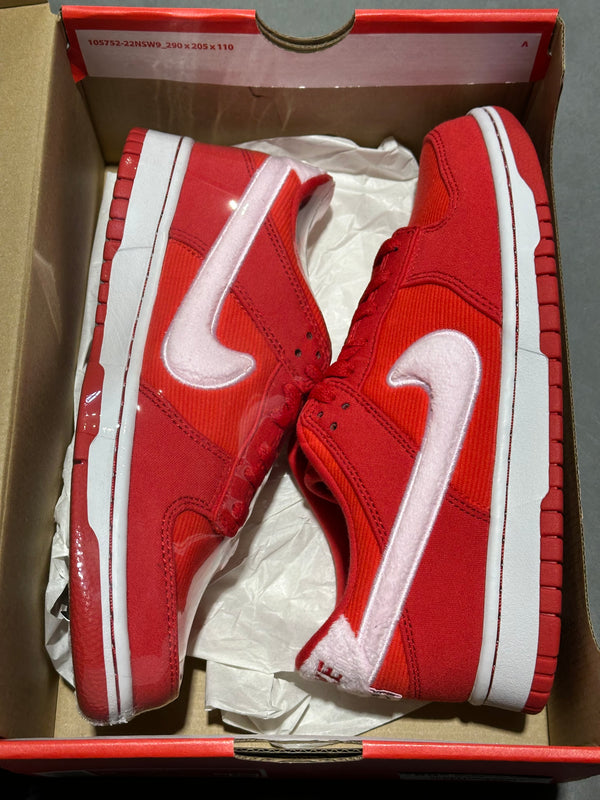 Nike Dunk Low (GS) - Valentine's Day 2024 Size 6Y