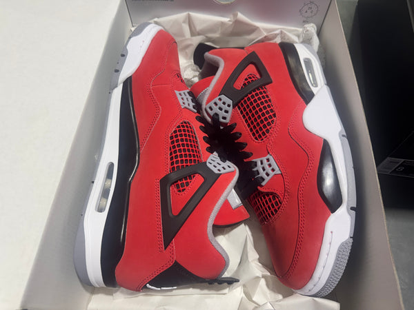 Air Jordan 4 Retro - Toro Bravo 2026 Size 8