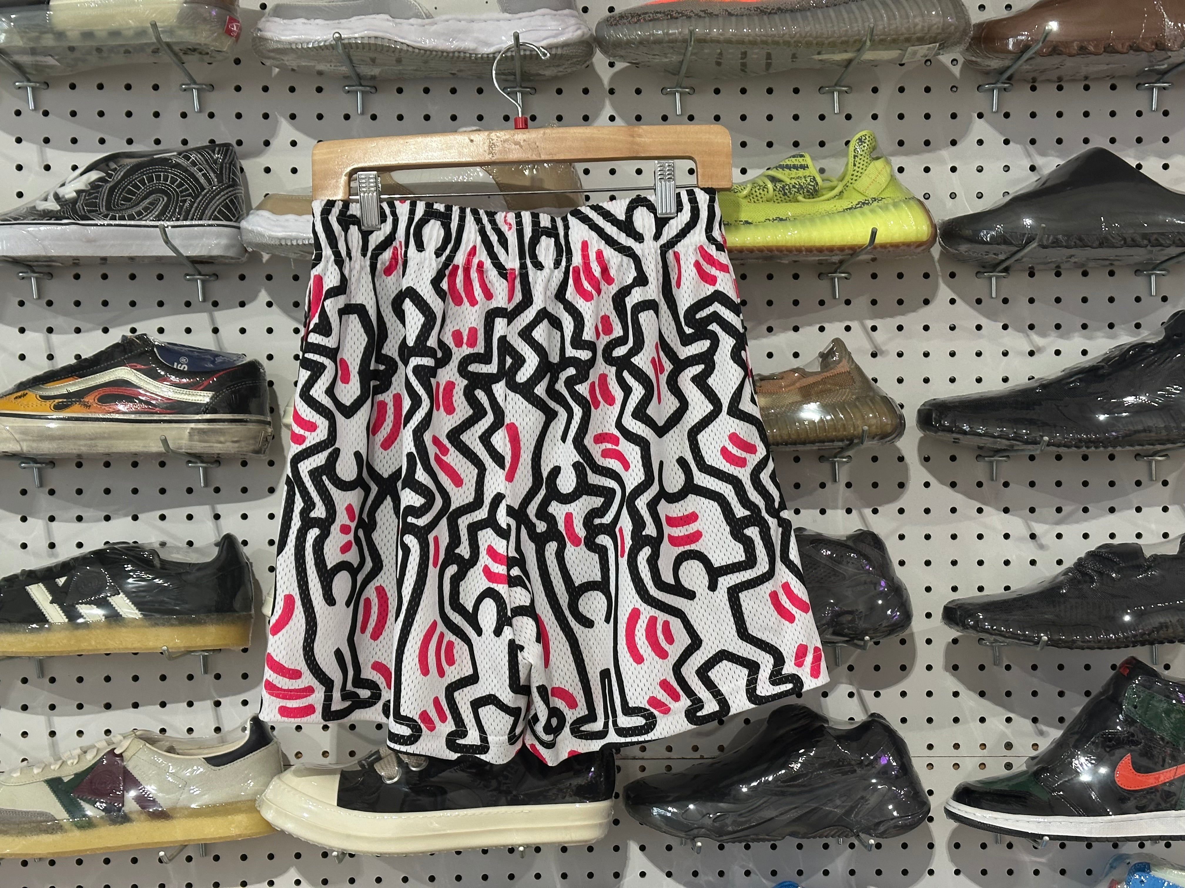 USED Eric Emanuel Keith Haring Basic Shorts - White/Black/Pink Size Large (WASHING)
