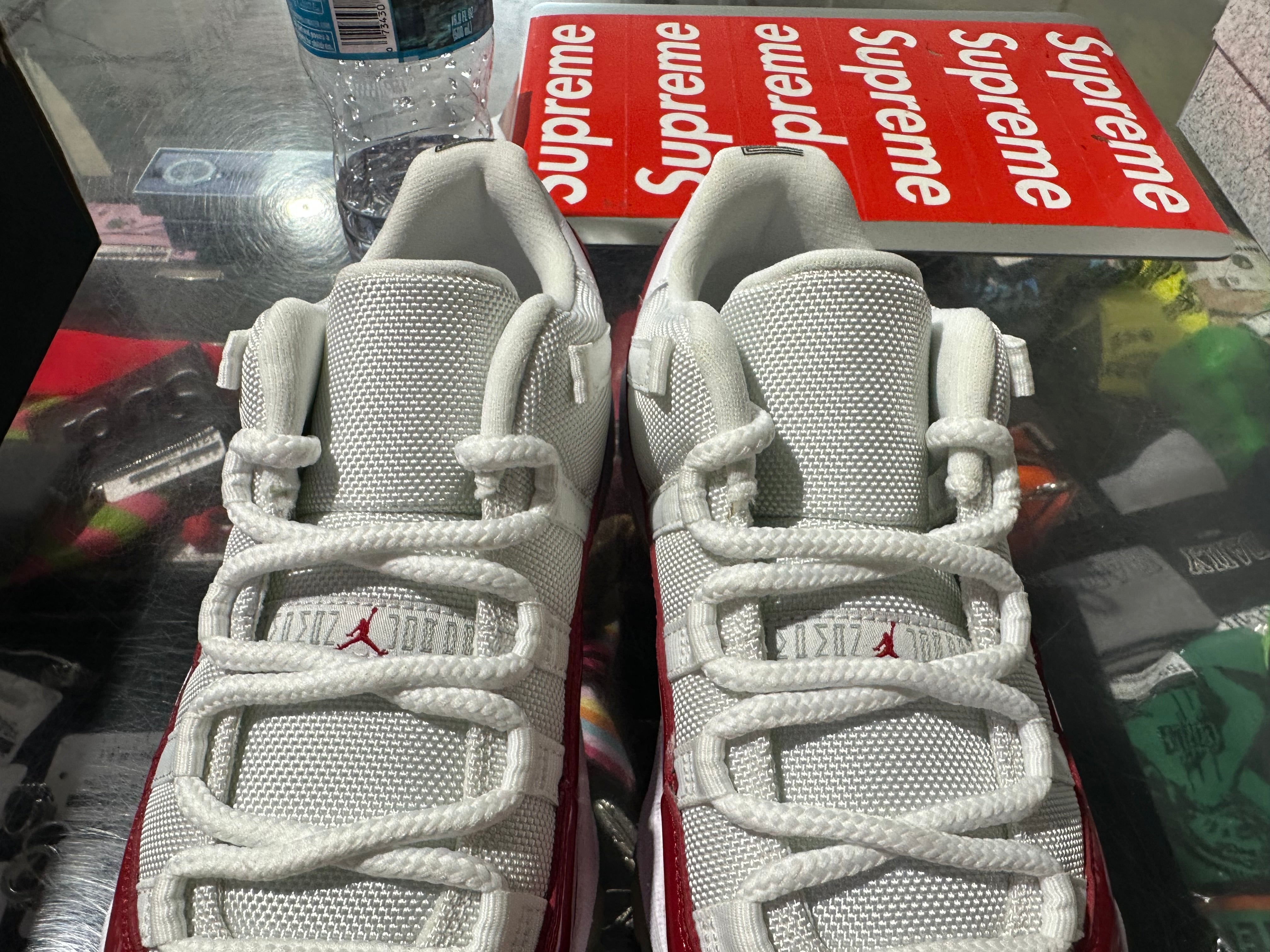 Air Jordan 11 Retro Low - Cherry 2016 Size 8.5