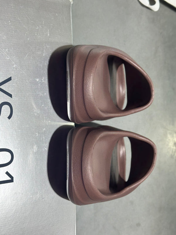 Yeezy YS-01 Slide - Fudge Size 14