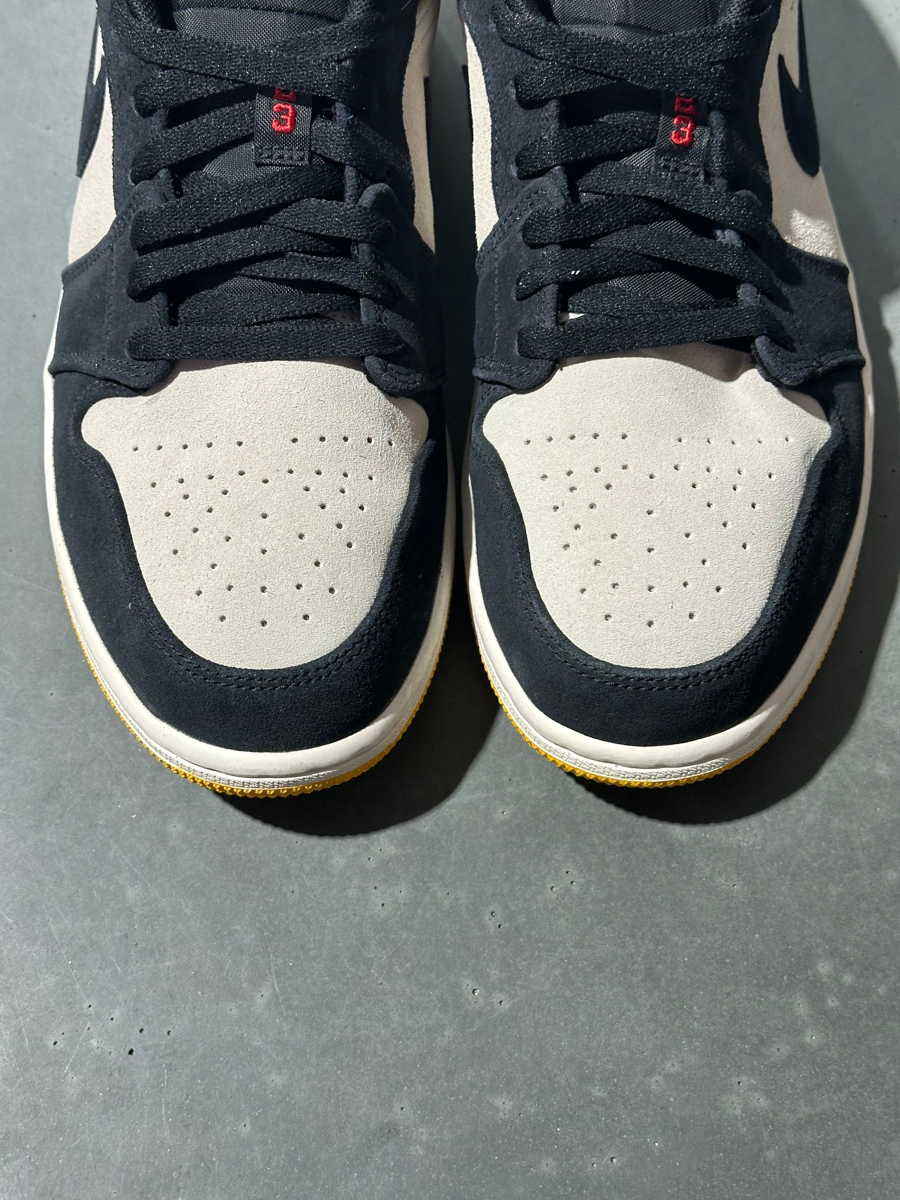 Air Jordan 1 Low - Sail/University Gold Size 11