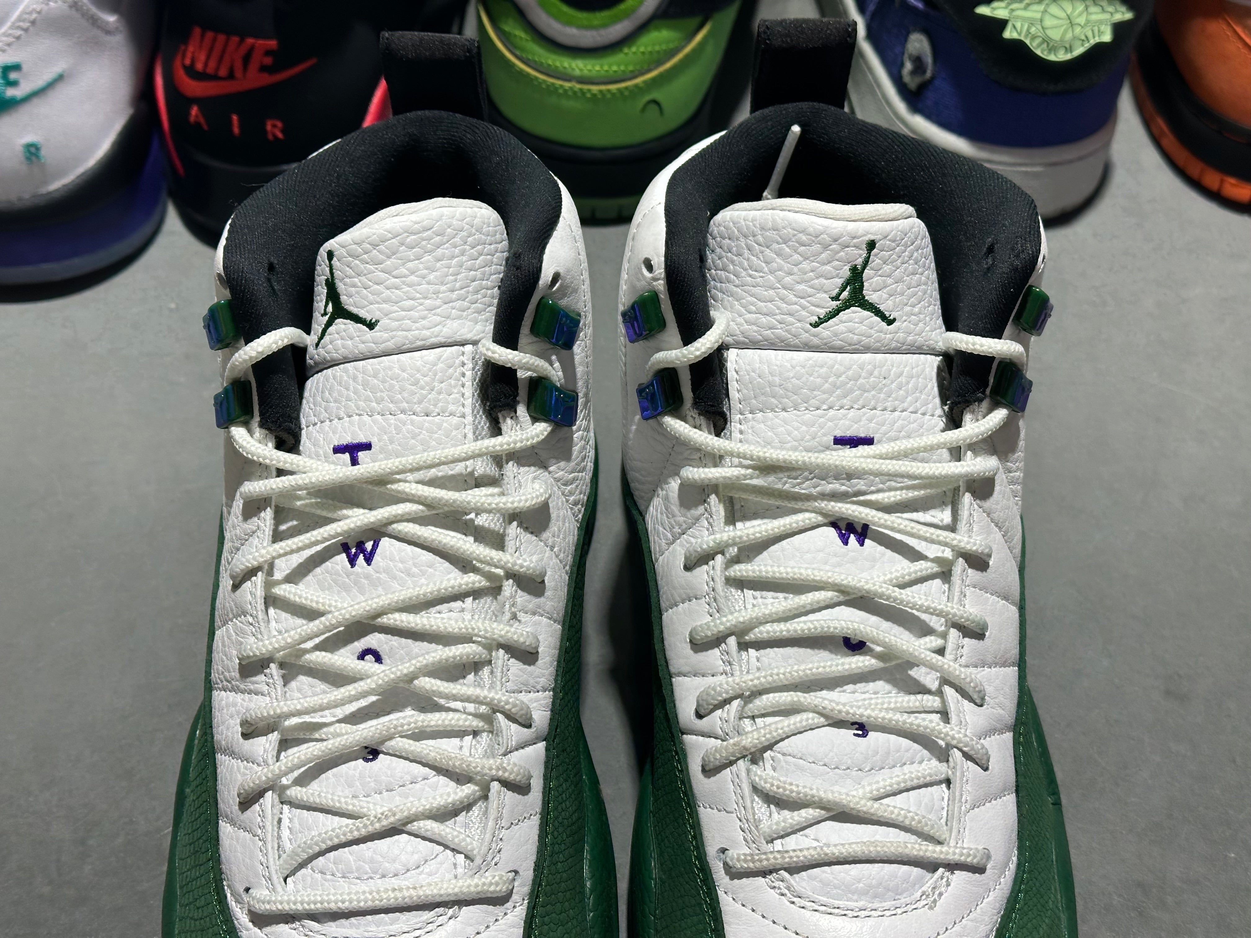 Air Jordan 12 Retro - Bucks Size 9