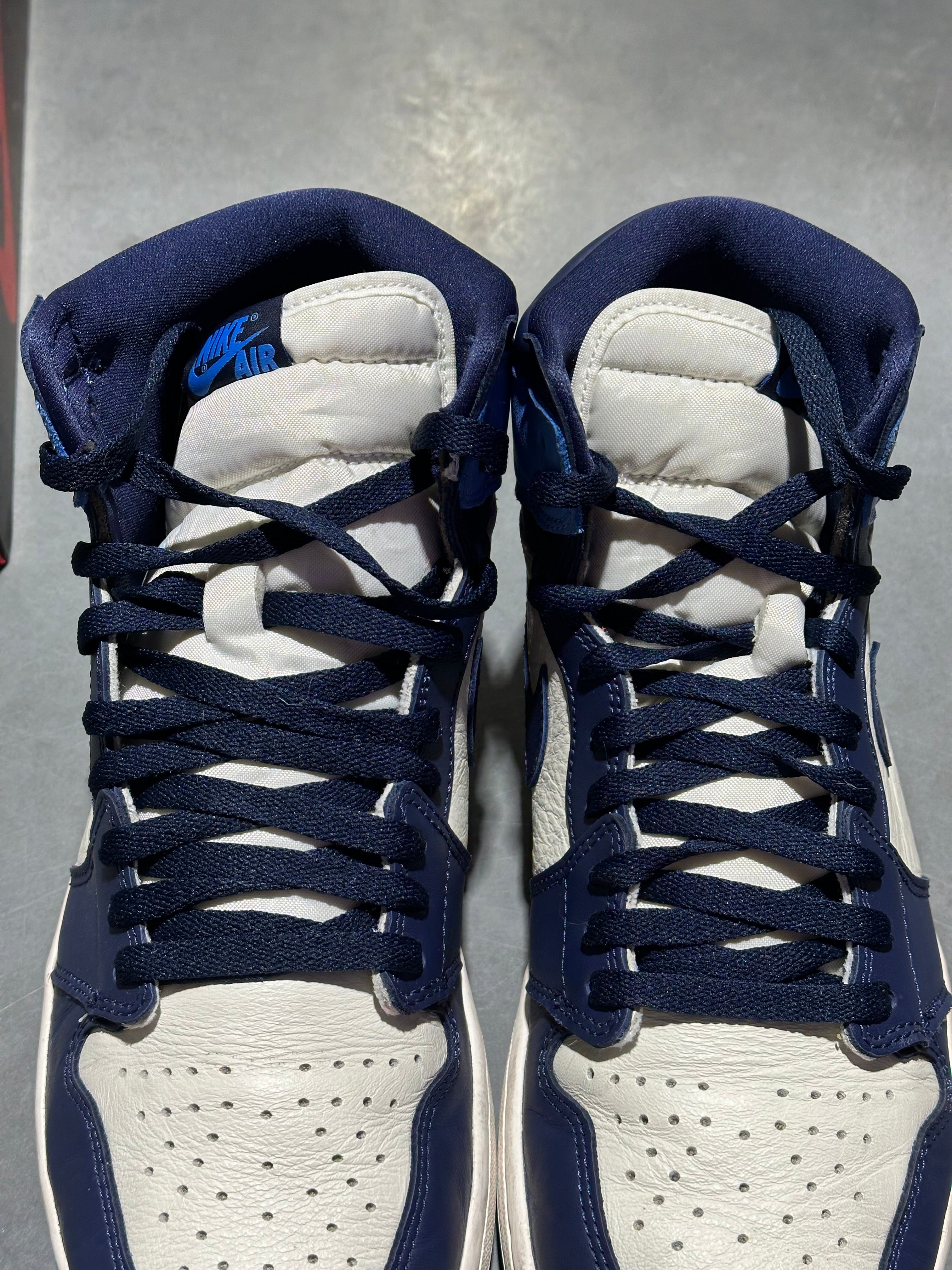 Air Jordan 1 Retro High - Obsidian Size 11