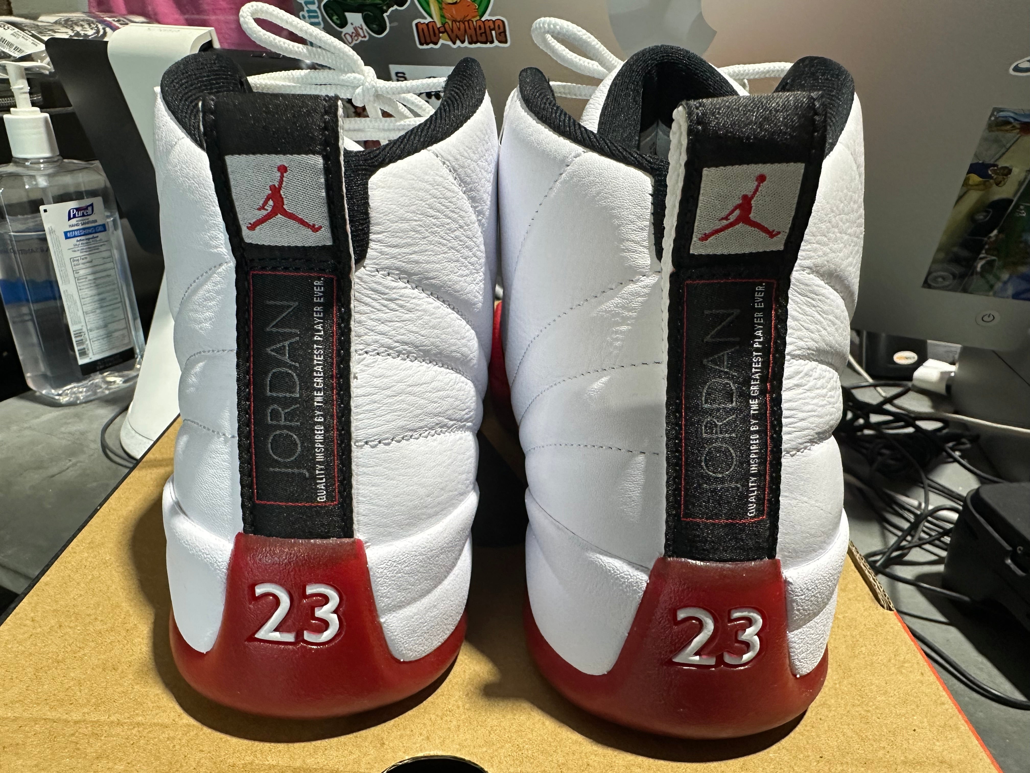 Air Jordan 12 Retro - Cherry Size 10