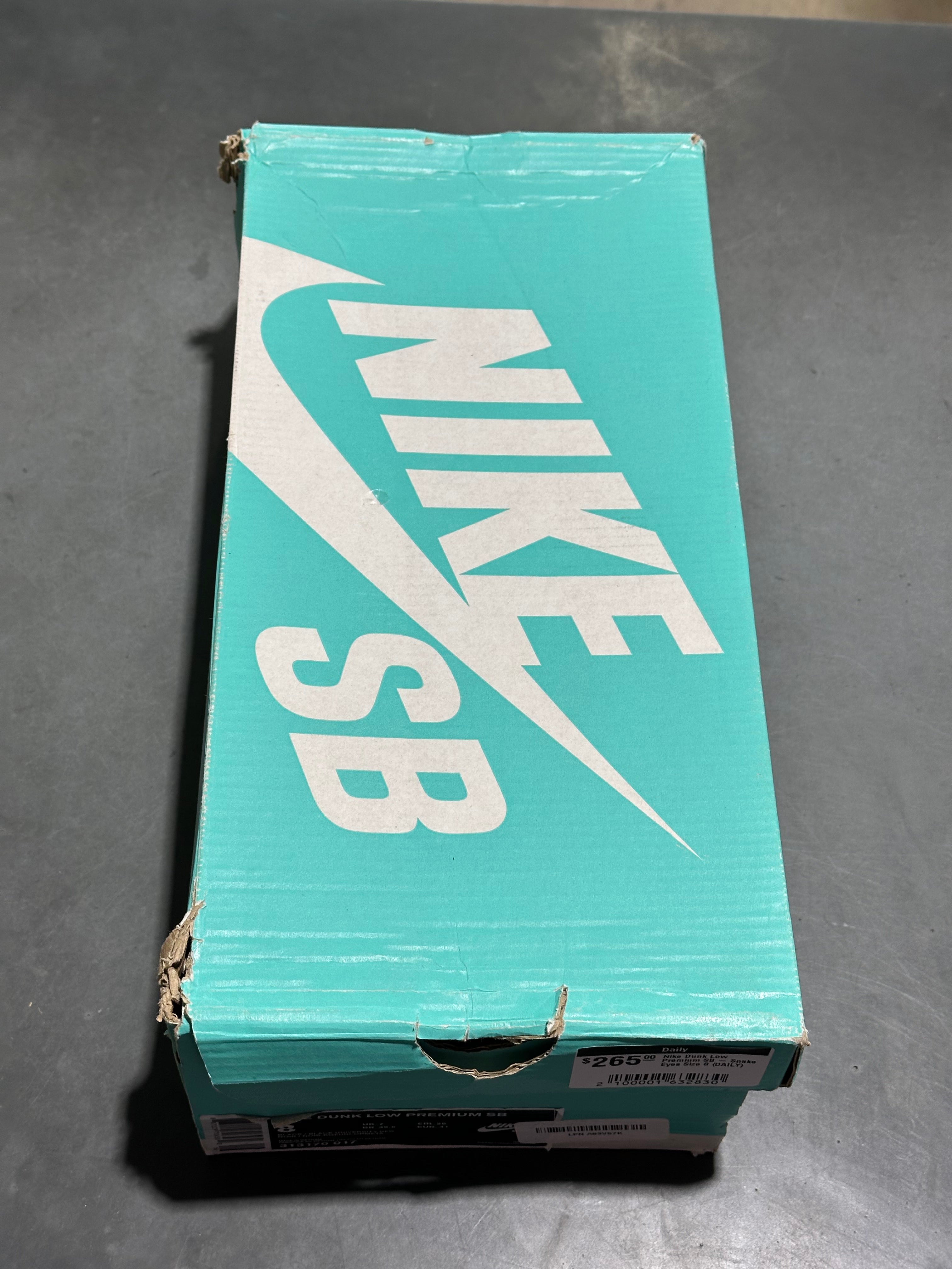 Nike Dunk Low Premium SB - Snake Eyes Size 8