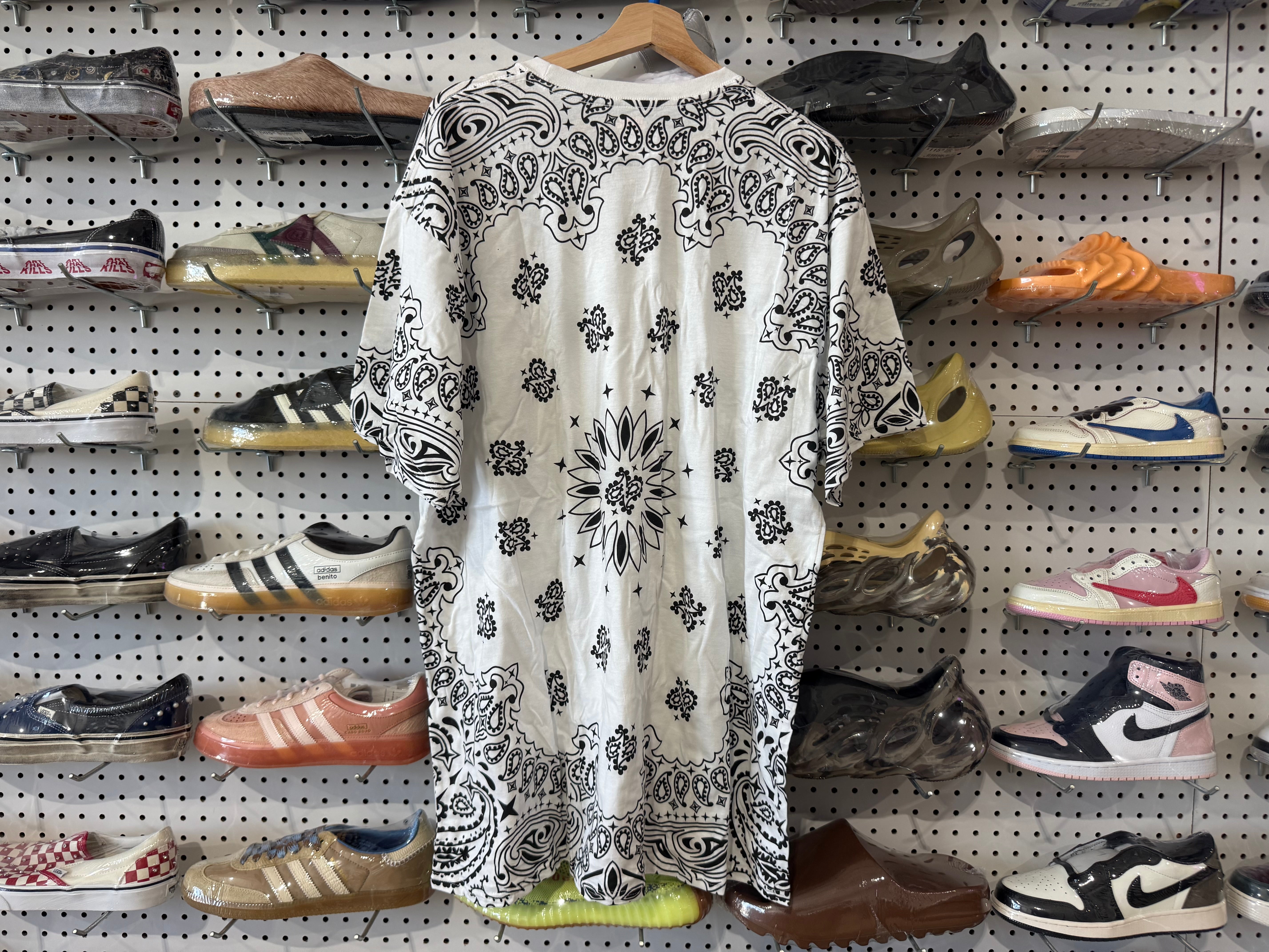 NEW Supreme X Hanes Paisley Tee - White  Size XXL